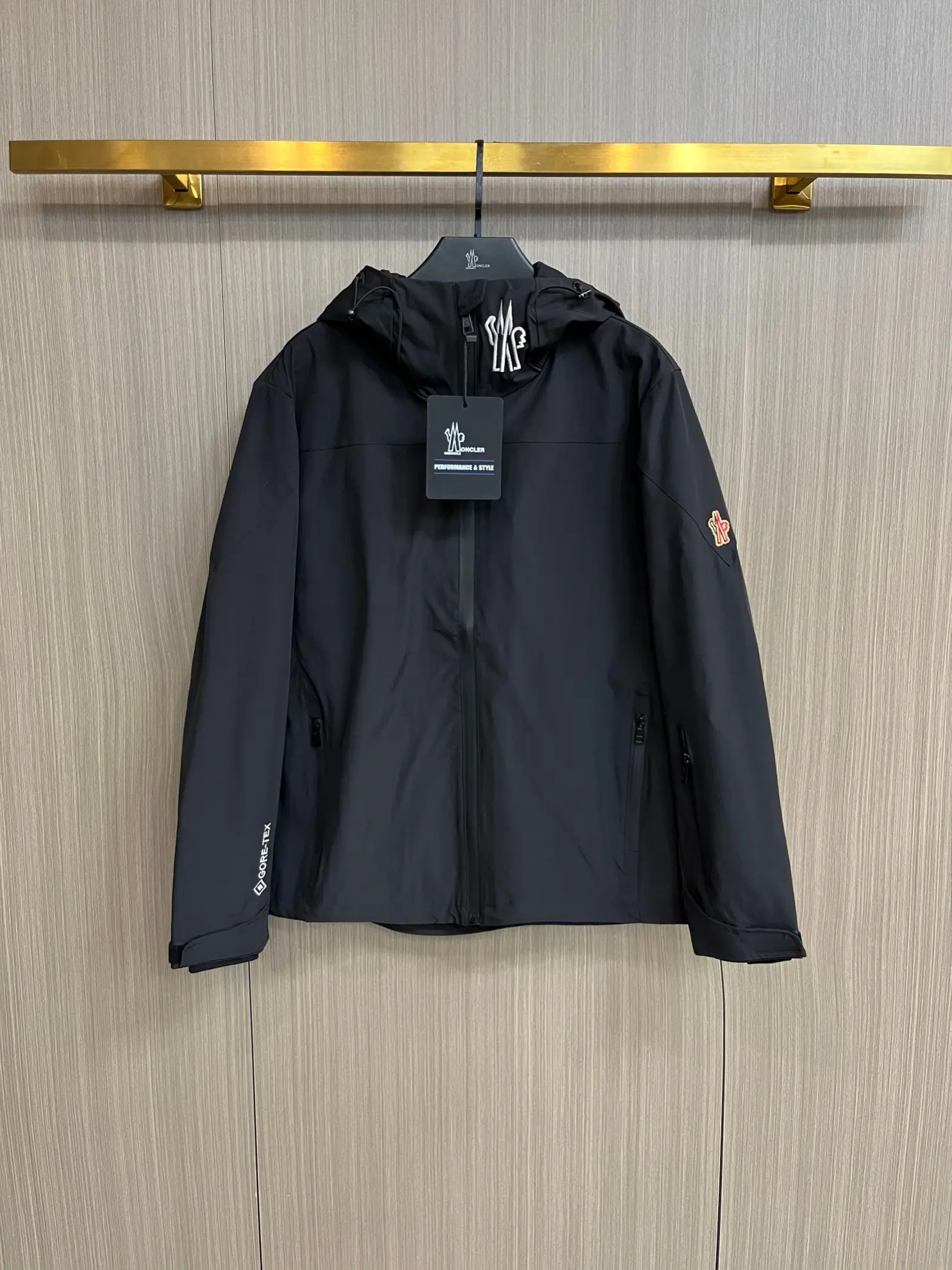 Hooded Shell Jacket with Logo Detail D38014810