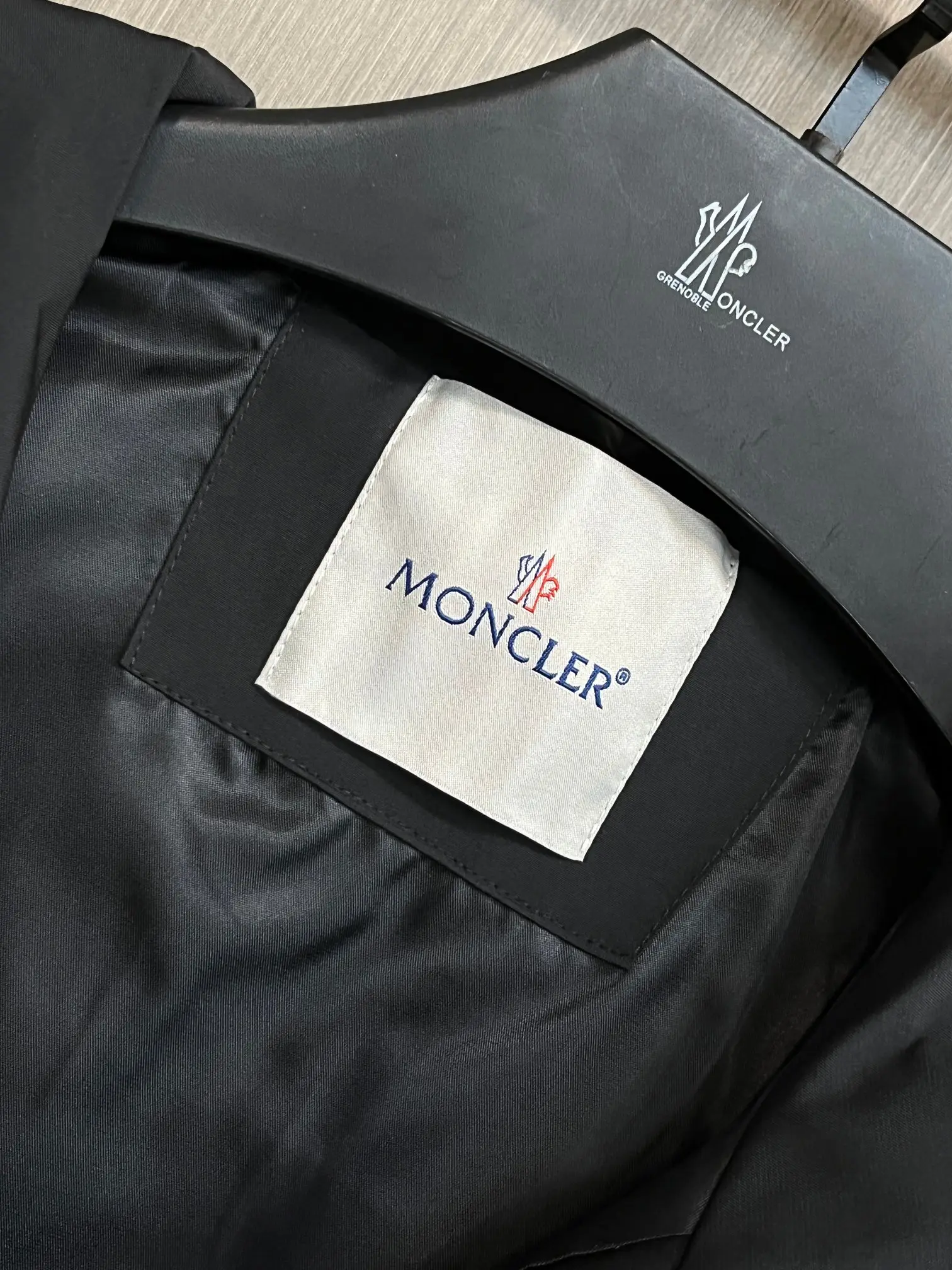 Hooded Shell Jacket with Logo Detail D38014810 — view 5