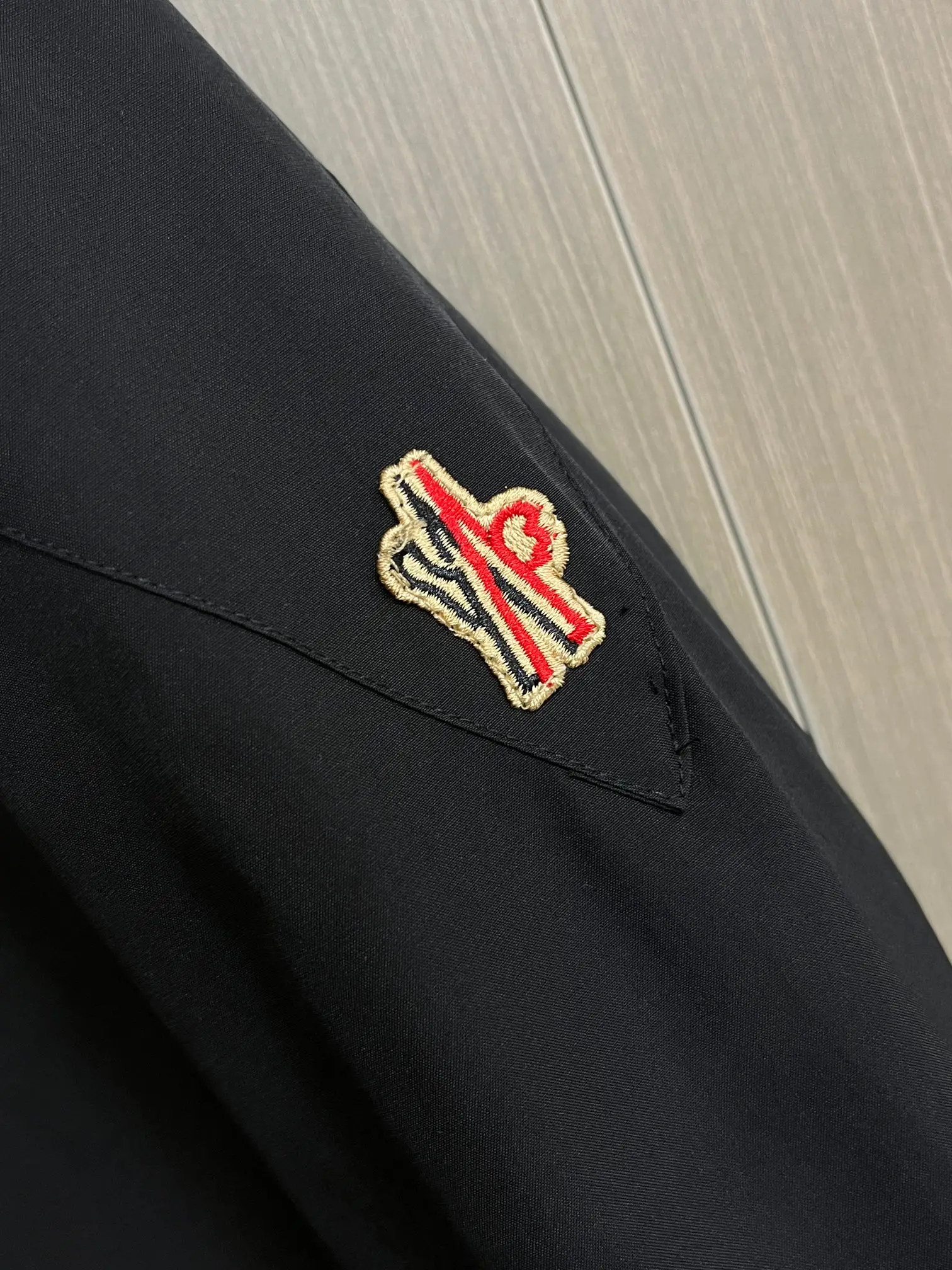 Hooded Shell Jacket with Logo Detail D38014810 — view 7