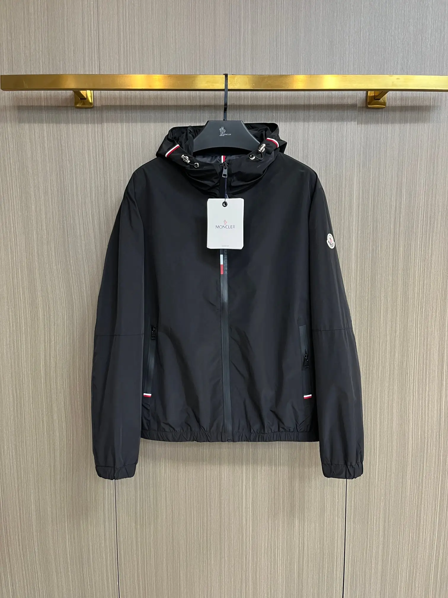 Hooded Shell Windbreaker Jacket D38014674
