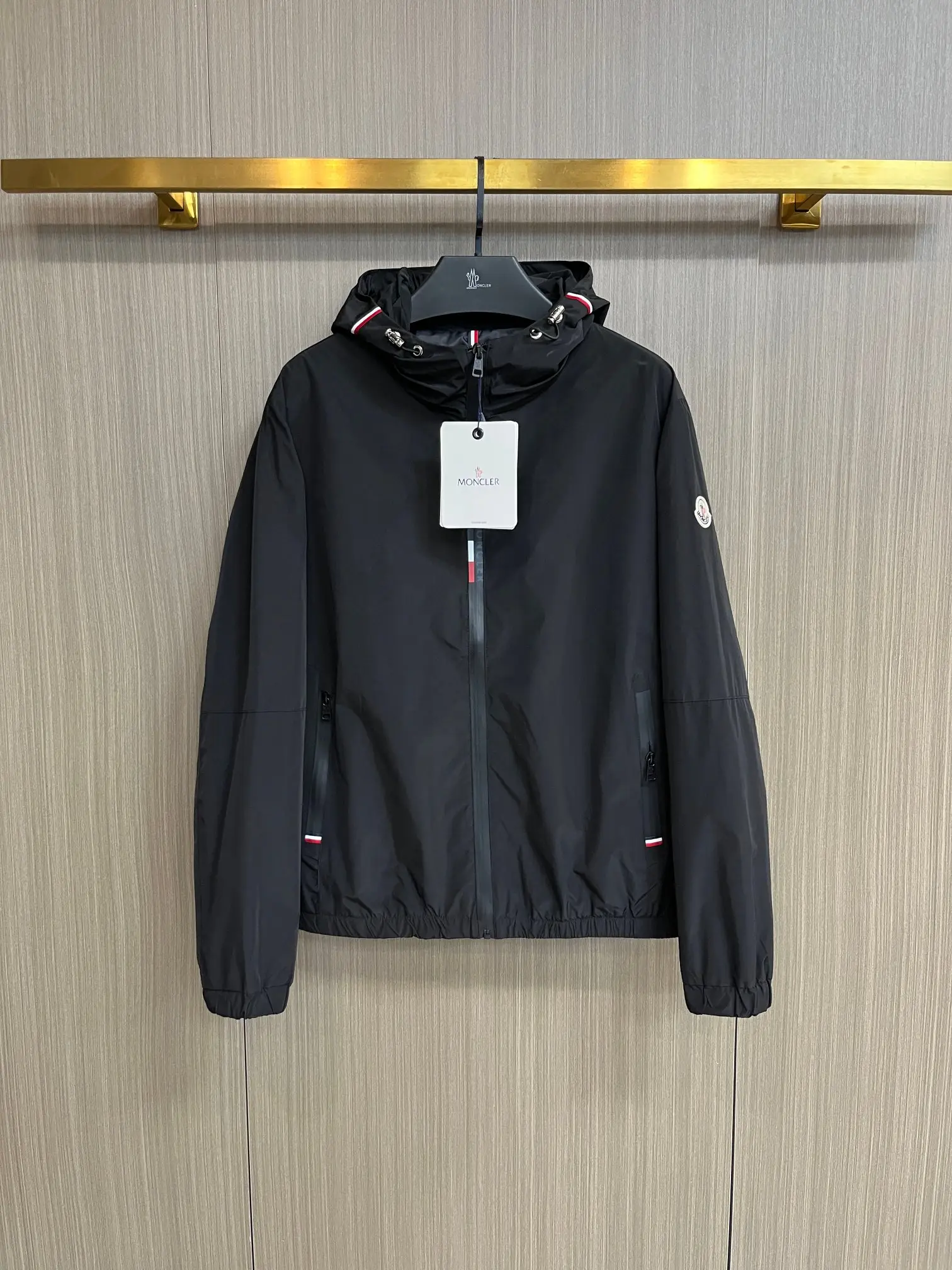 Hooded Shell Windbreaker Jacket D38014674