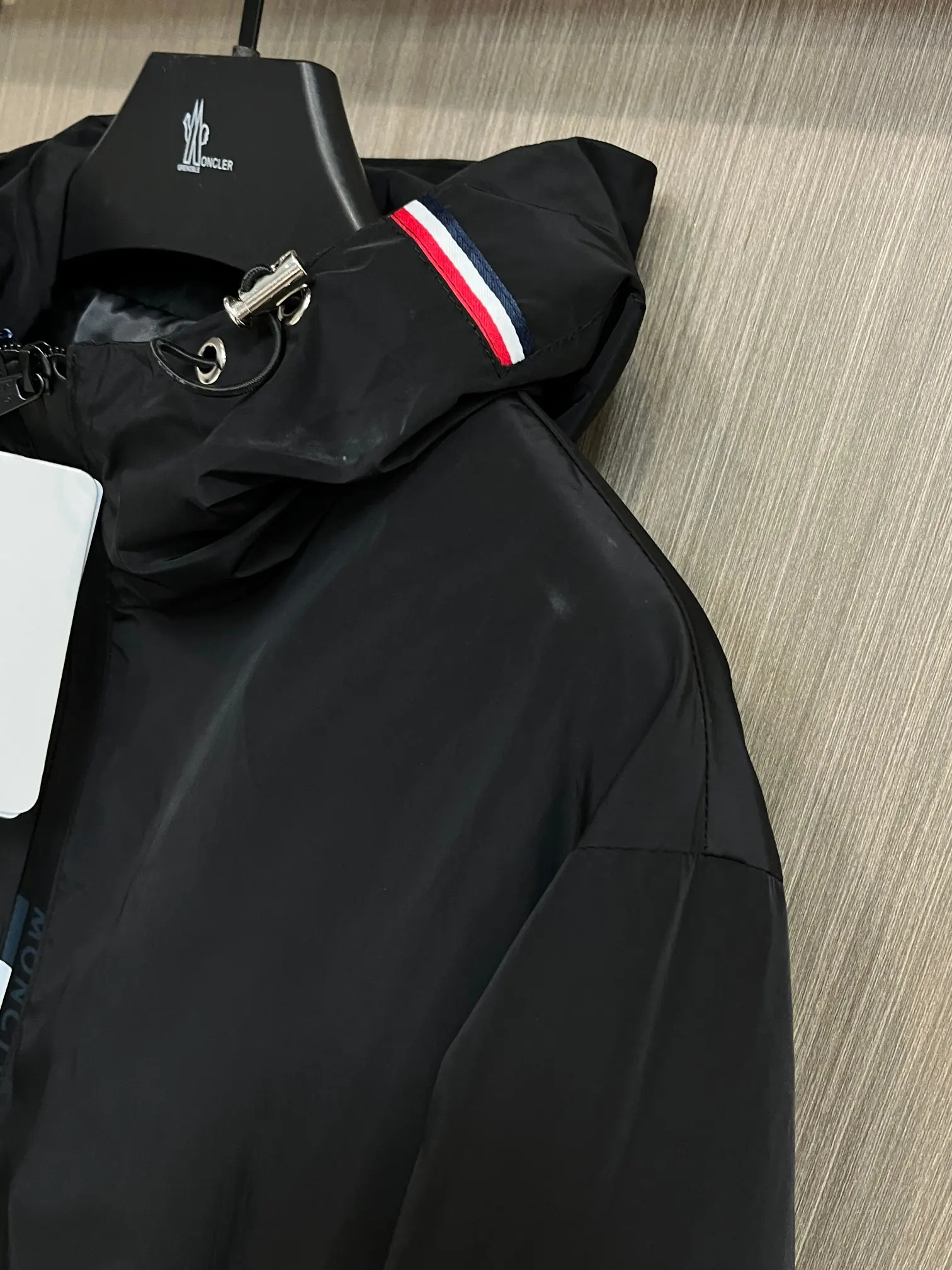 Hooded Shell Windbreaker Jacket D38014674 — view 4