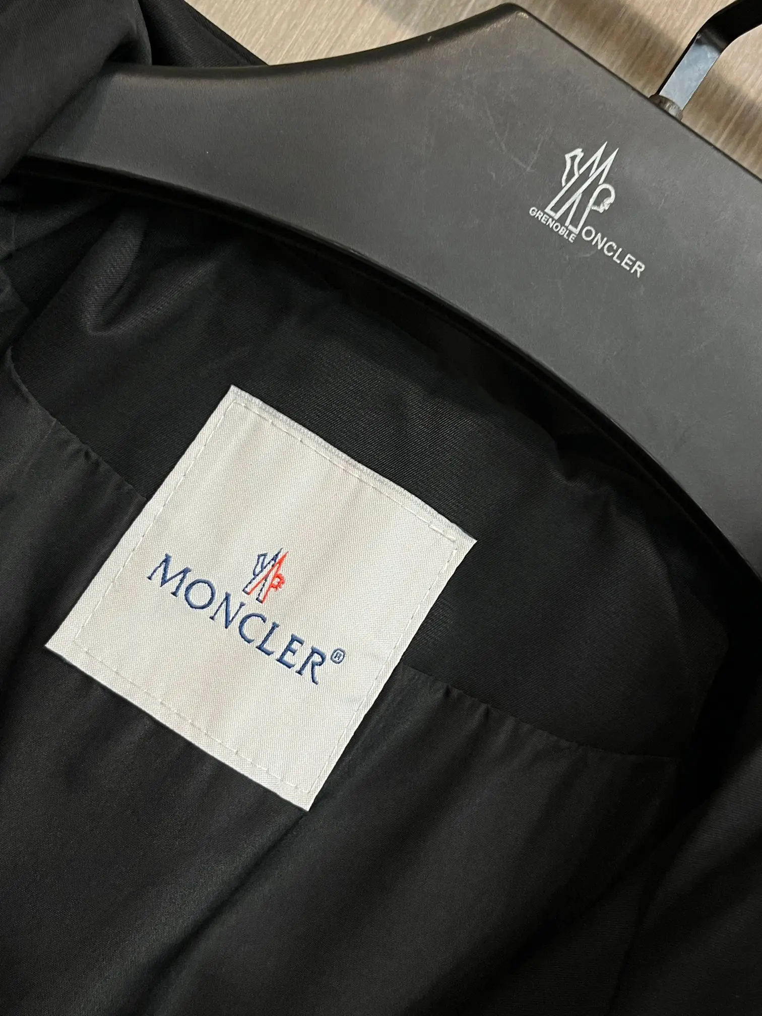 Logo-Print Hooded Shell Jacket D38014783 — view 6