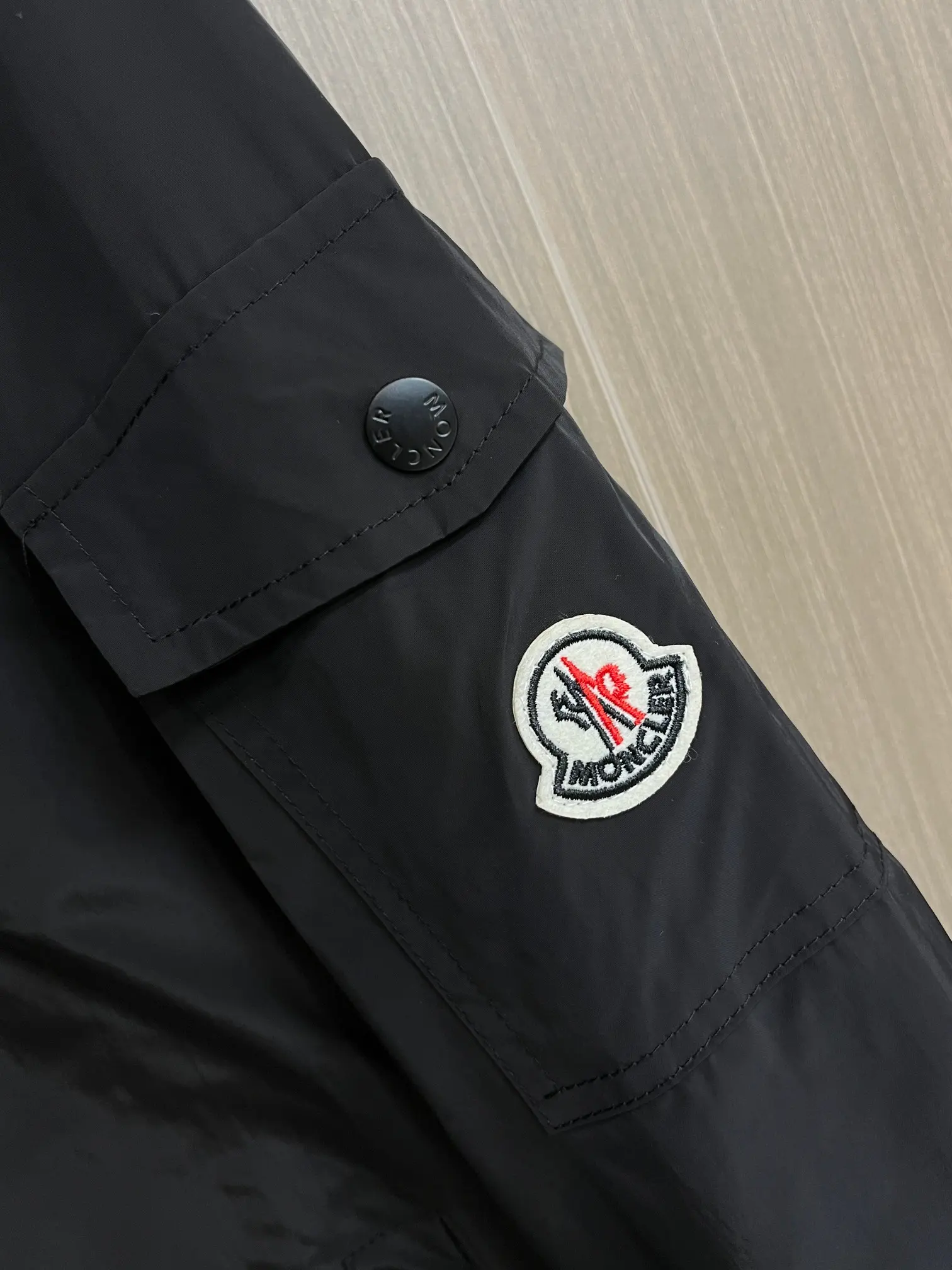 Hooded Shell Windbreaker Jacket D38014686 — view 6