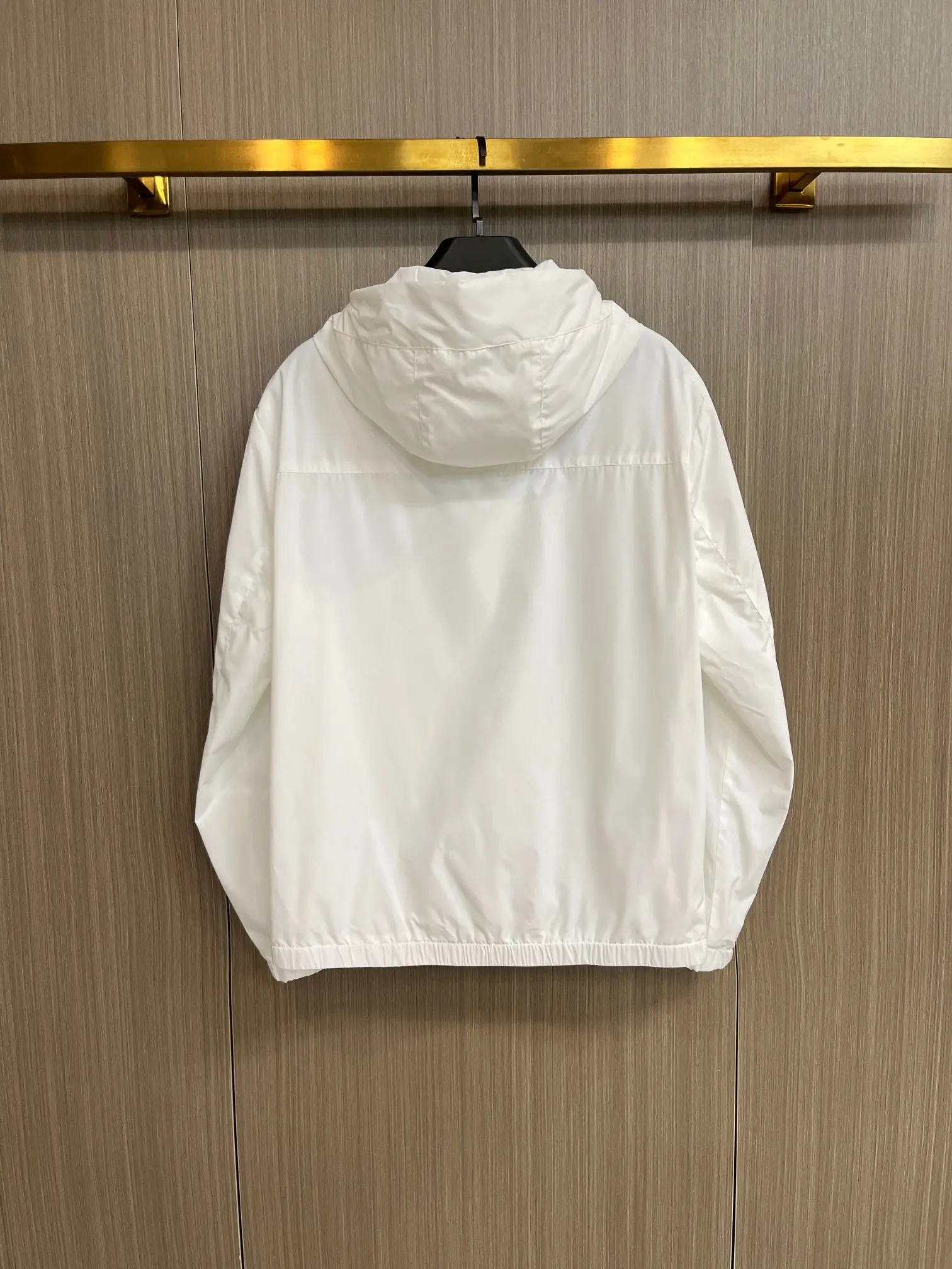 Hooded Lightweight Shell Jacket D38014798 — view 2