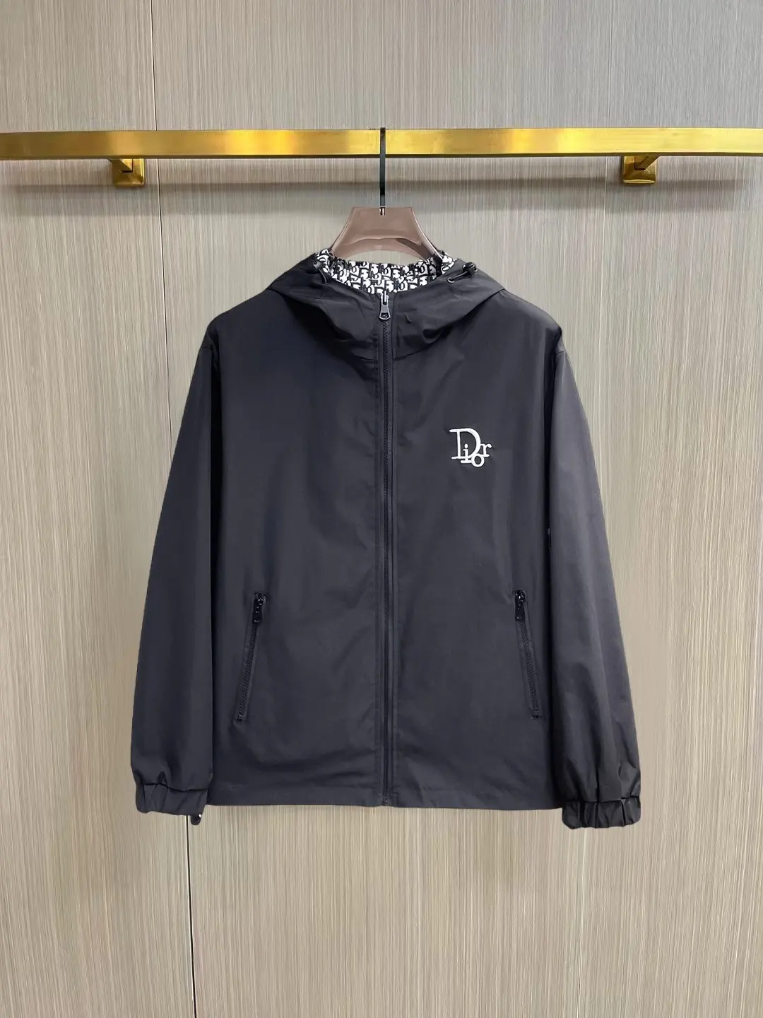 Reversible Hooded Windbreaker Jacket D38014748