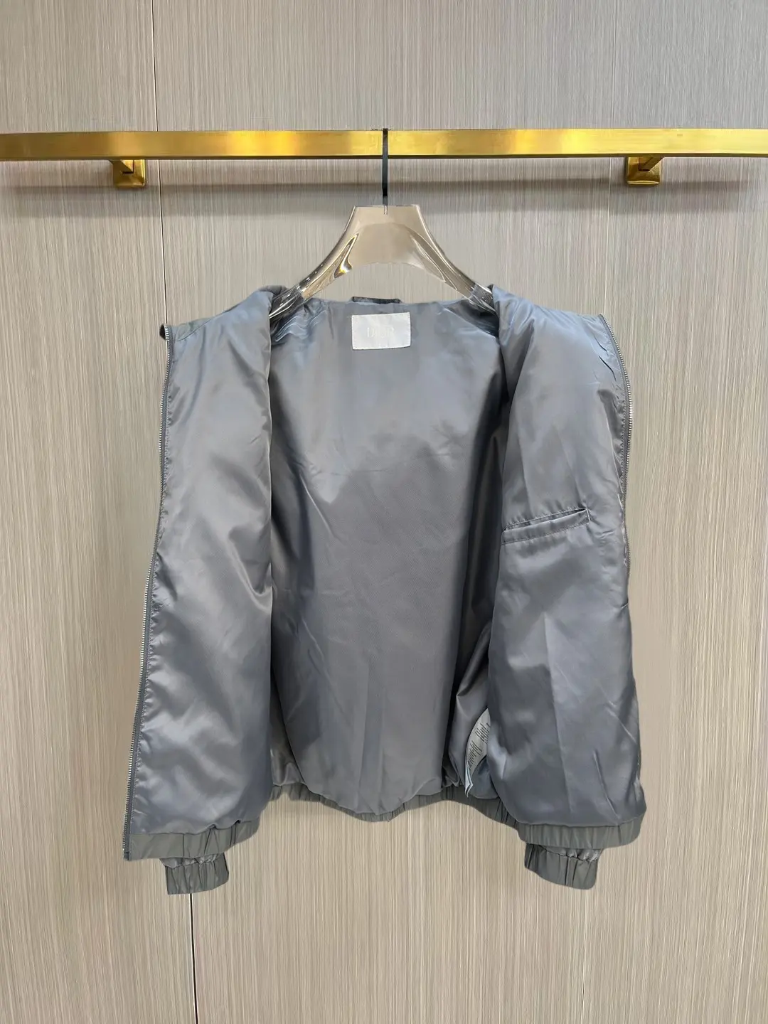 Oblique Reversible Hooded Jacket D38014860 — view 4