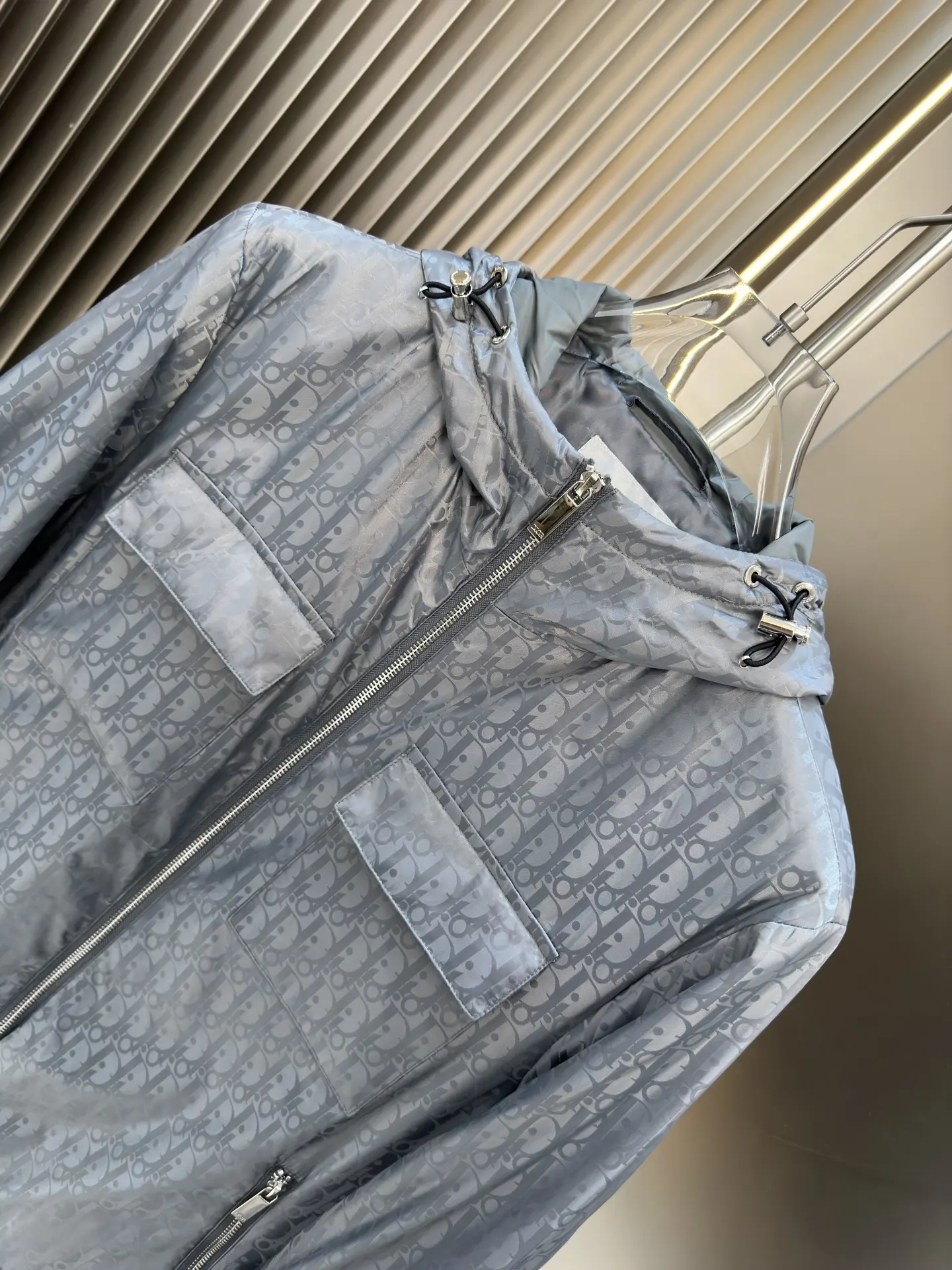Oblique Reversible Hooded Jacket D38014860 — view 5