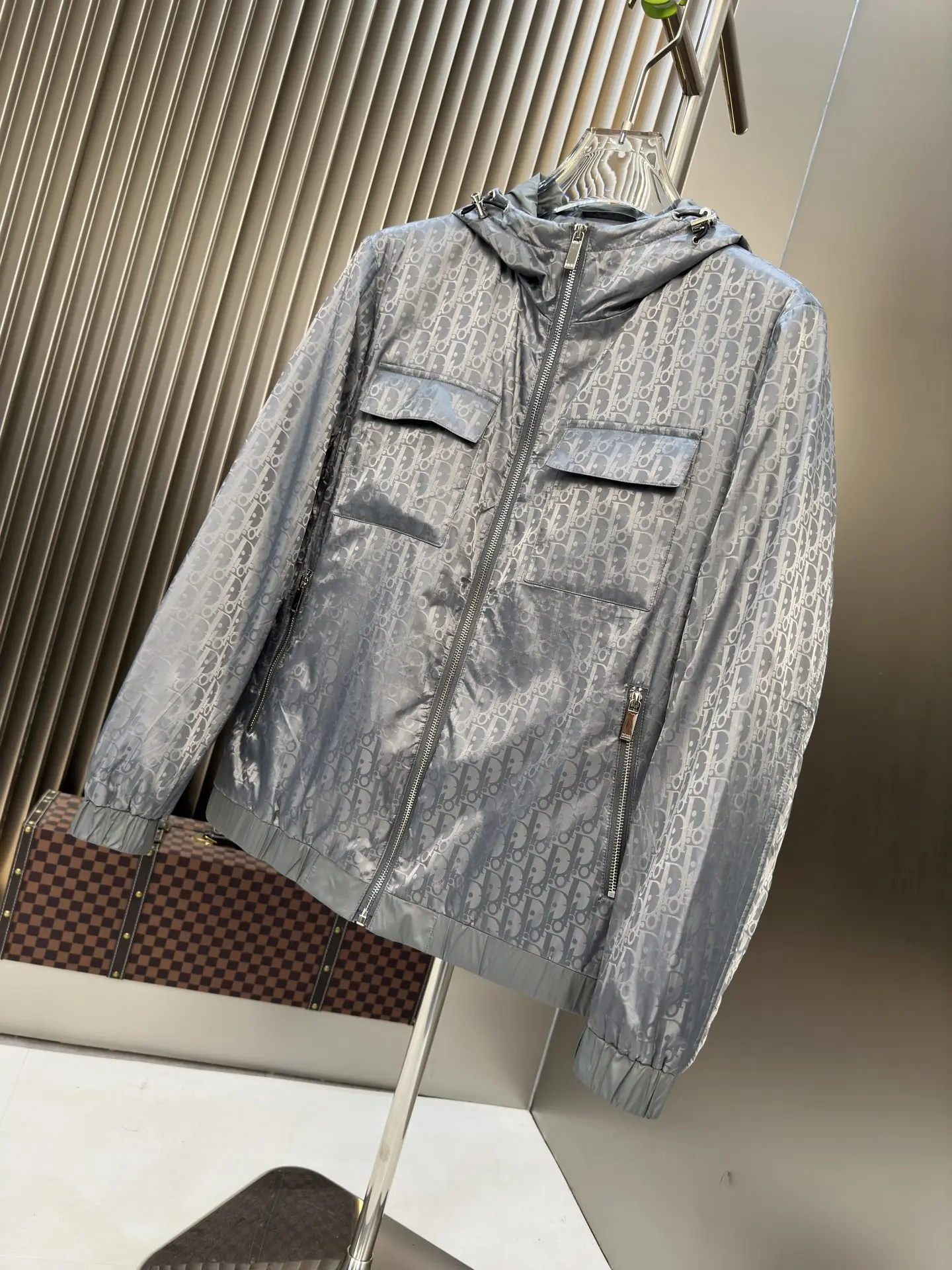 Oblique Reversible Hooded Jacket D38014860 — view 7