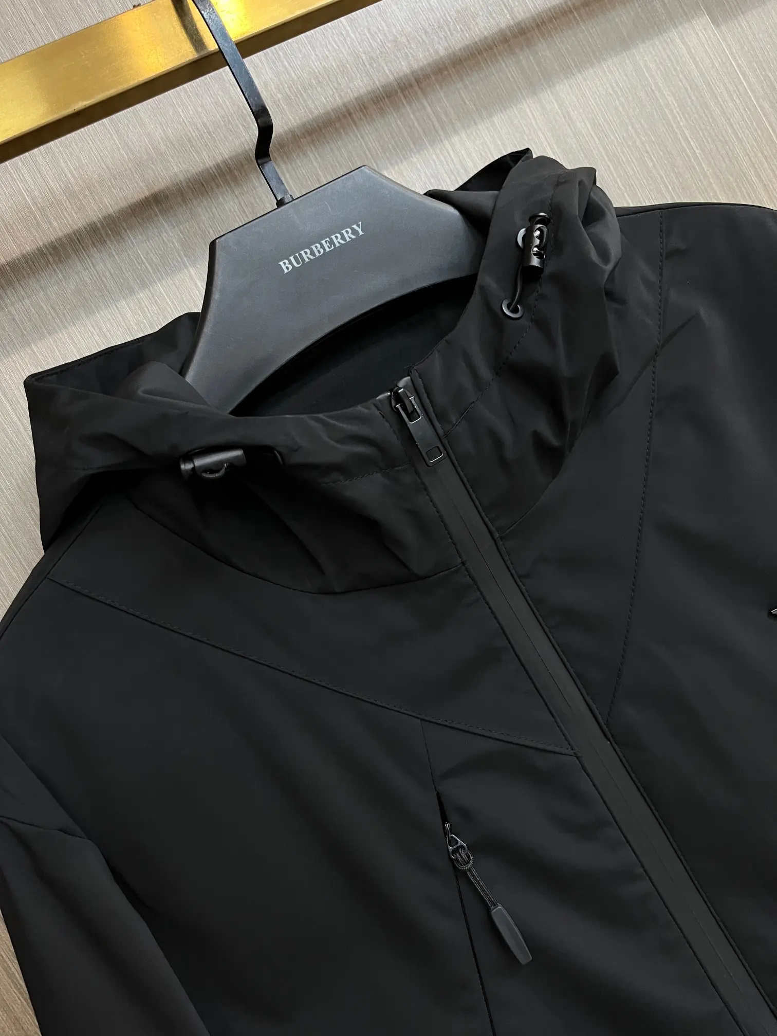 Hooded Technical Shell Jacket D38014684 — view 3