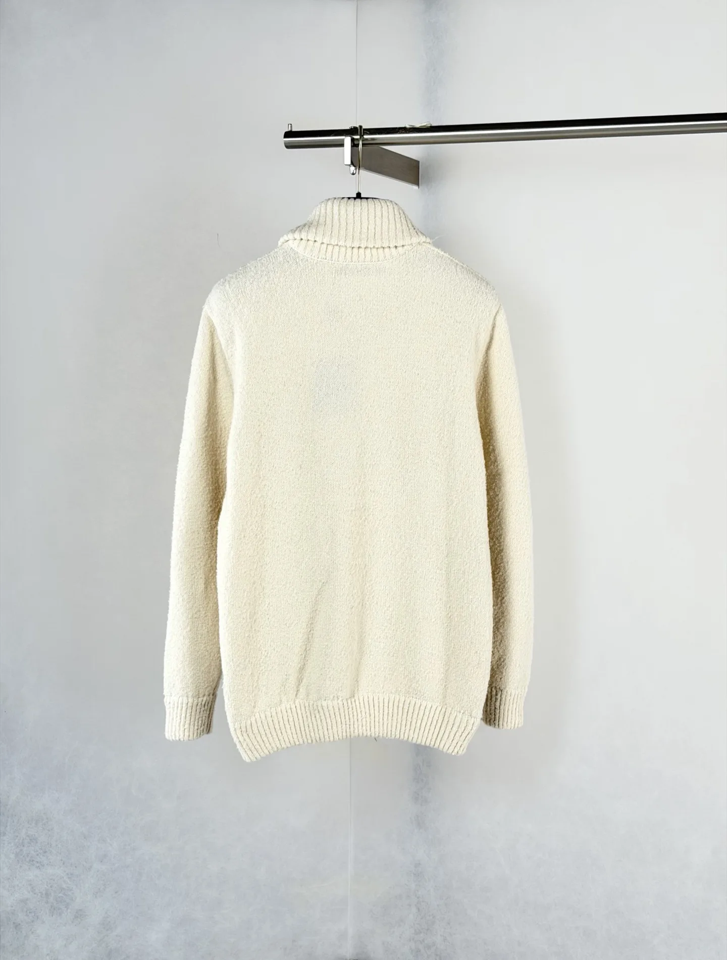 Logo Embroidery Bouclé Knit Zip-Up Cardigan D38022034 — view 2