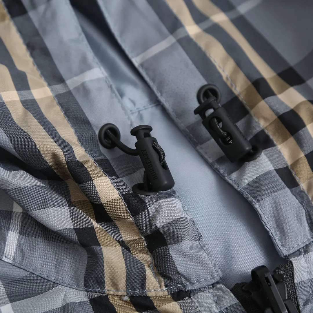 Reversible Check Hooded Jacket D38018777 — view 4