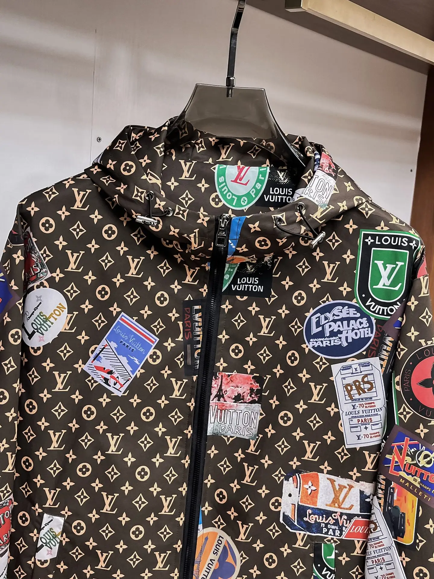 Monogram Patchwork Hooded Windbreaker D38015090 — view 4