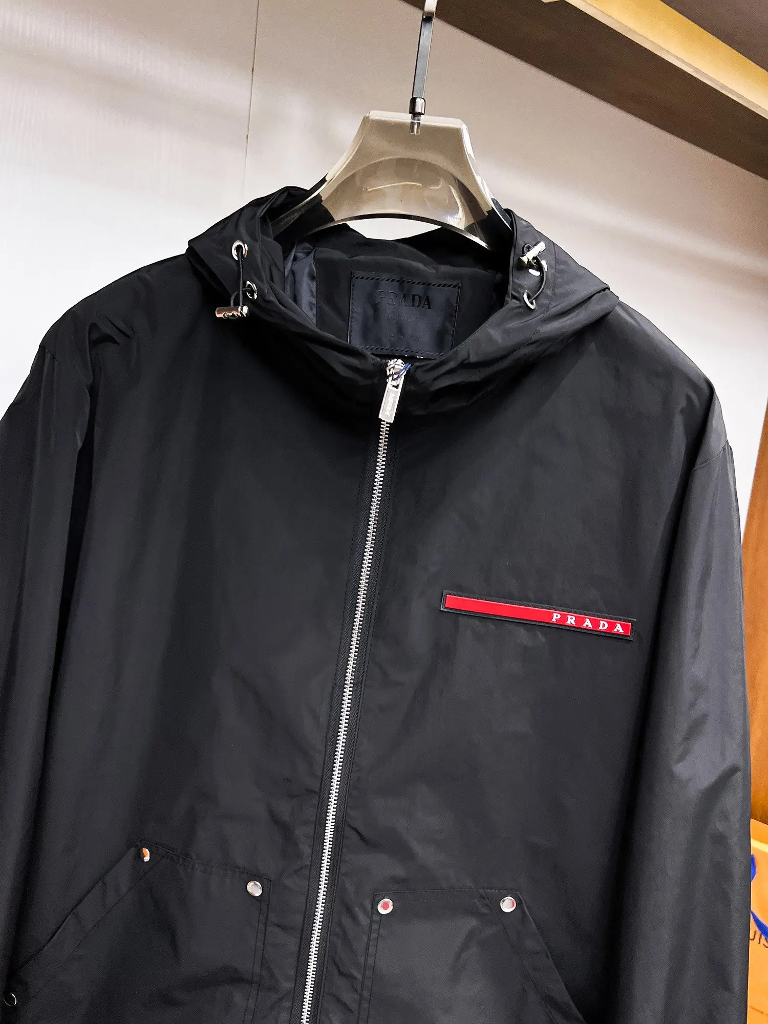 Logo-Patch Hooded Shell Jacket D39015094 — view 4