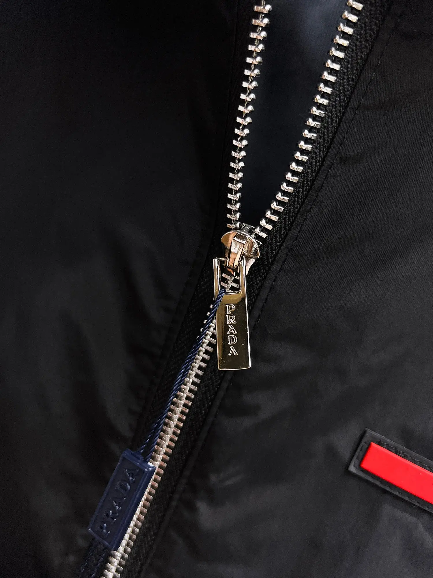 Logo-Patch Hooded Shell Jacket D39015094 — view 6