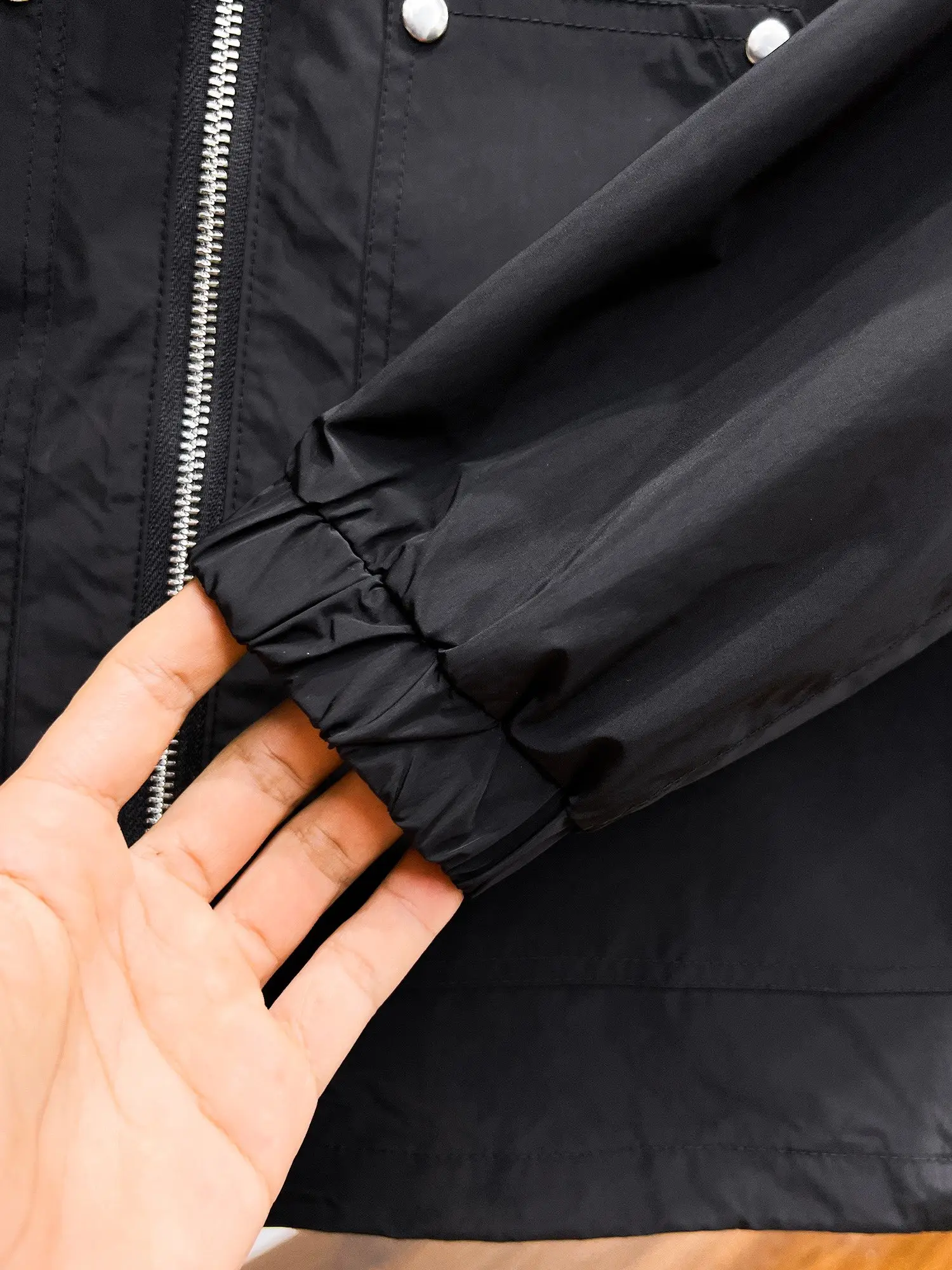 Logo-Patch Hooded Shell Jacket D39015094 — view 11