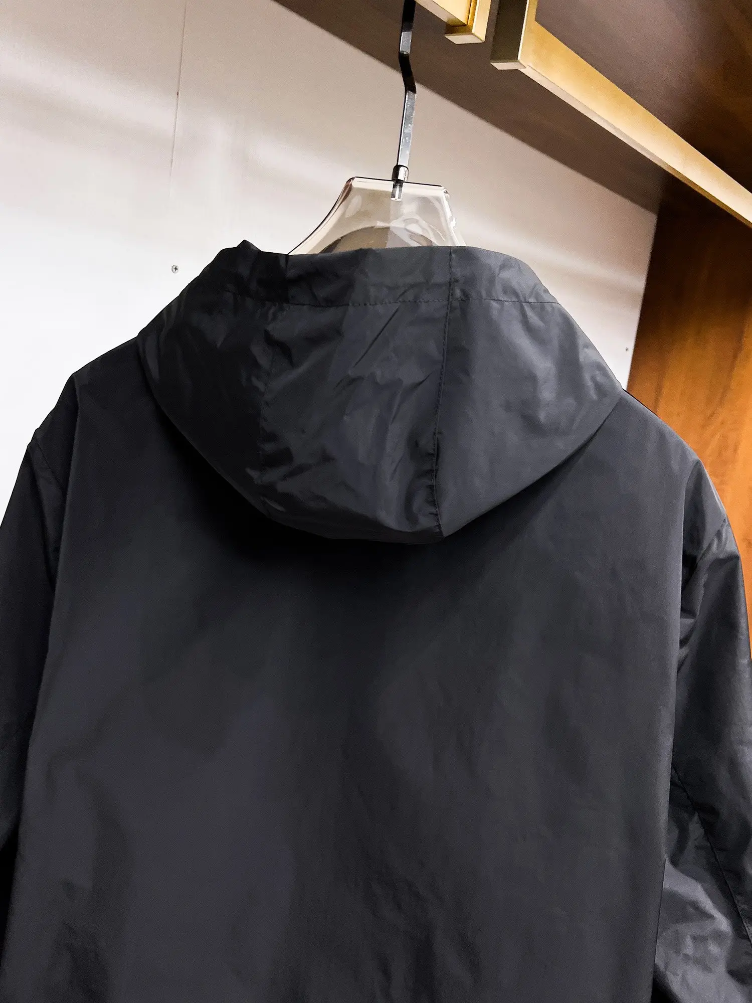 Logo-Patch Hooded Shell Jacket D39015094 — view 12