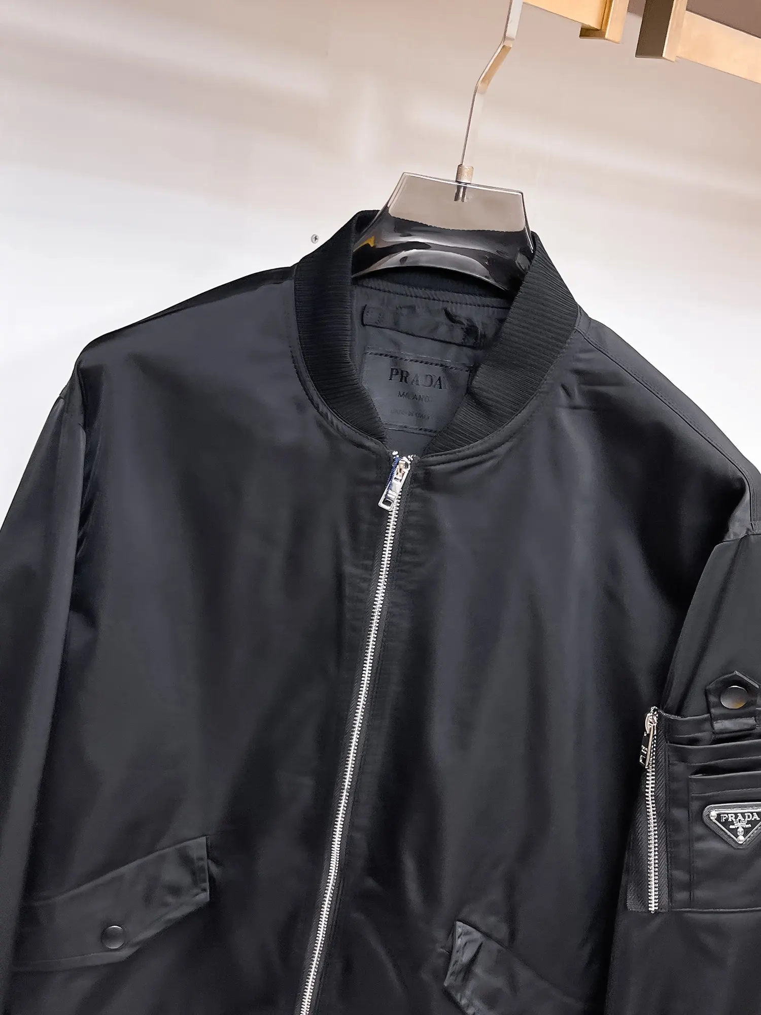 Logo-Appliquéd Re-Nylon Bomber Jacket D39014864 — view 4