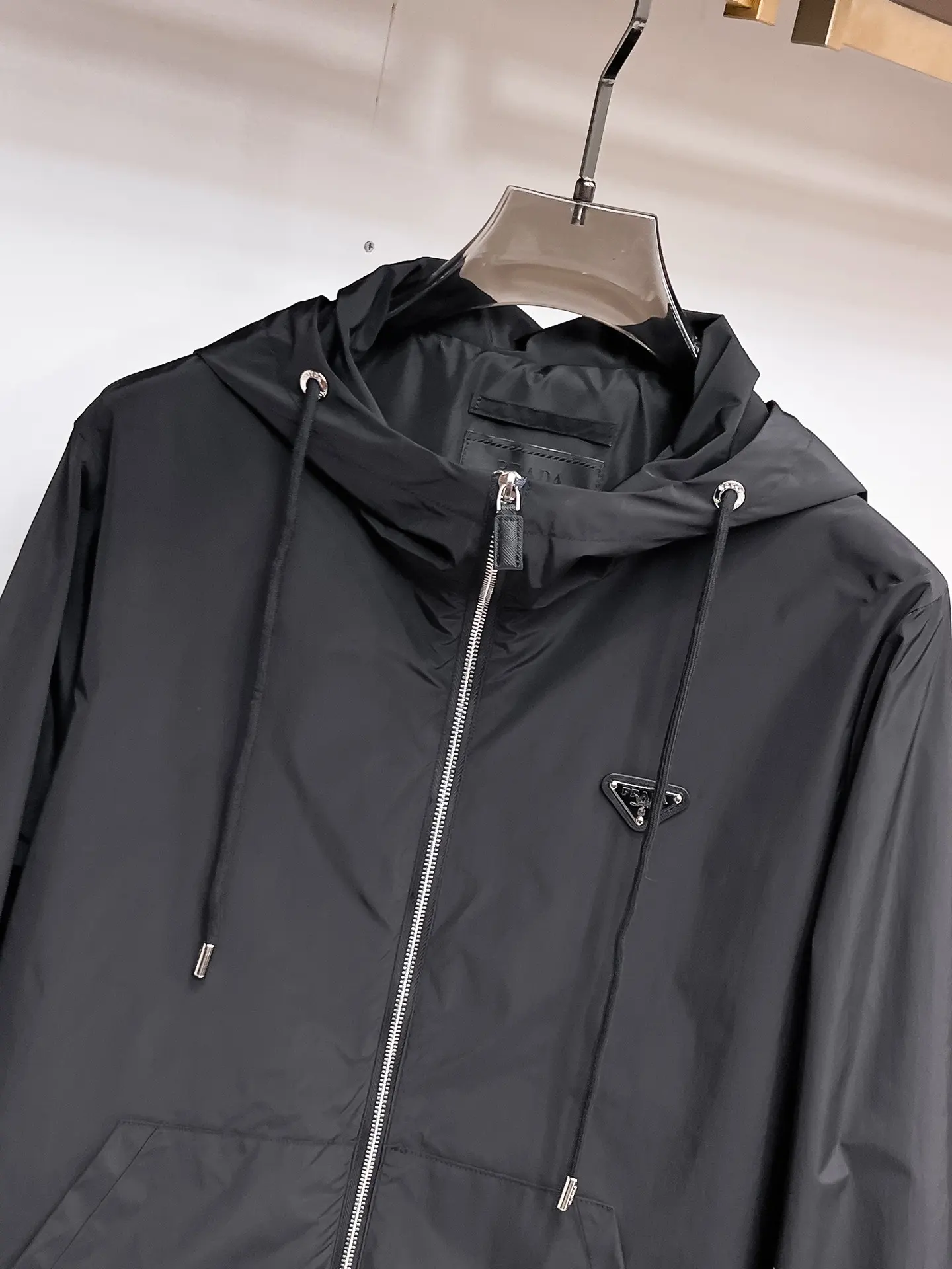 Logo-Appliquéd Hooded Shell Jacket D39014870 — view 4