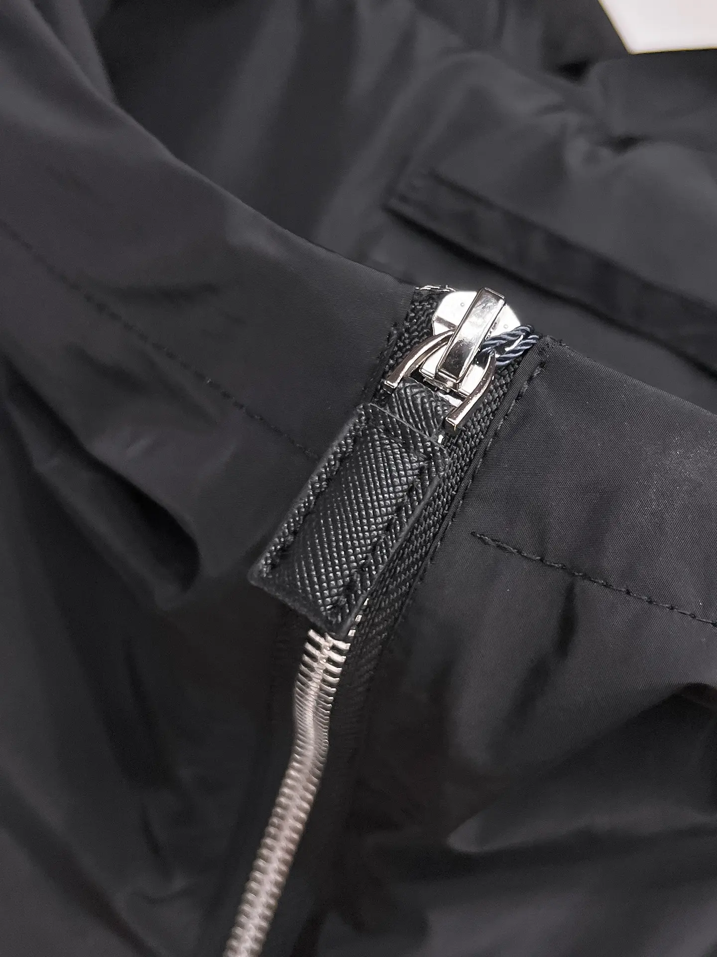 Logo-Appliquéd Hooded Shell Jacket D39014870 — view 6