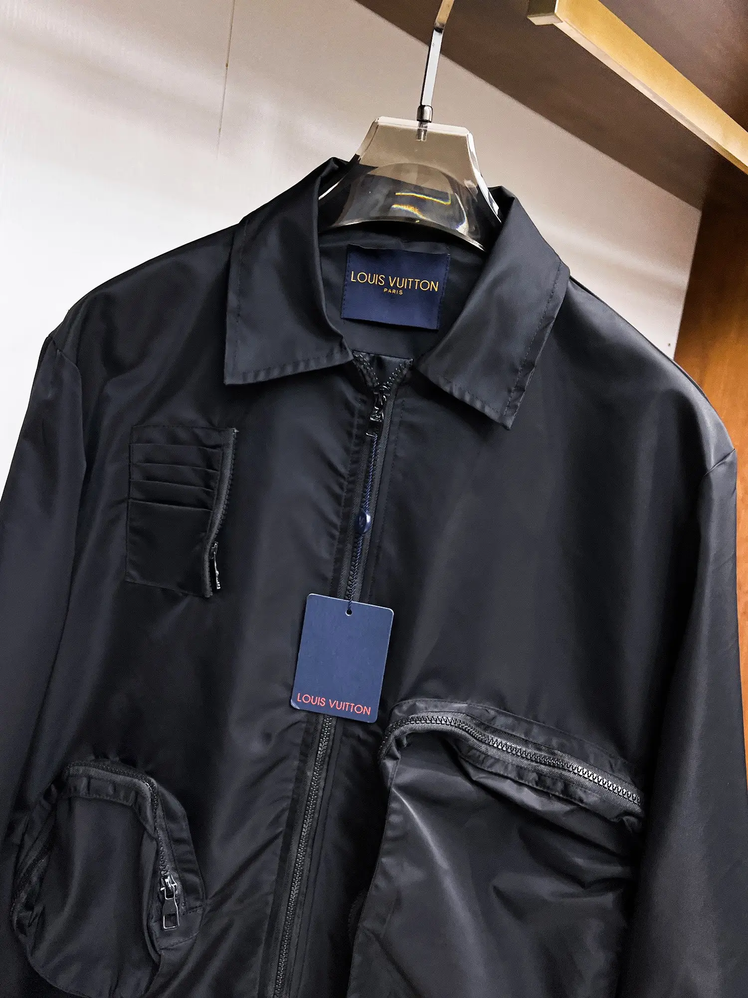 Multi-Pocket Technical Zip-Up Jacket D39015096 — view 4
