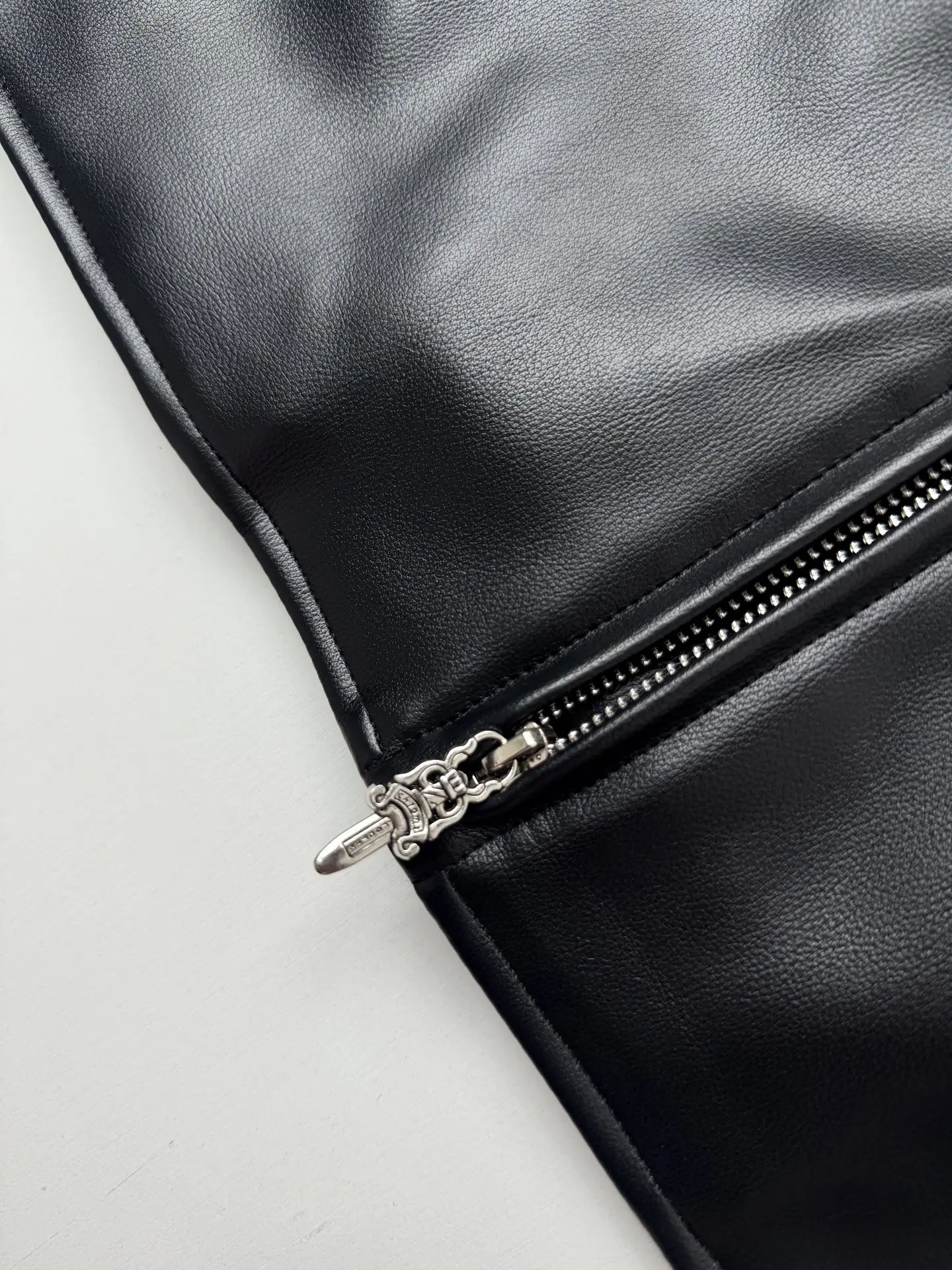 Embroidered Dagger Leather Cafe Racer Jacket D39521977 — view 12