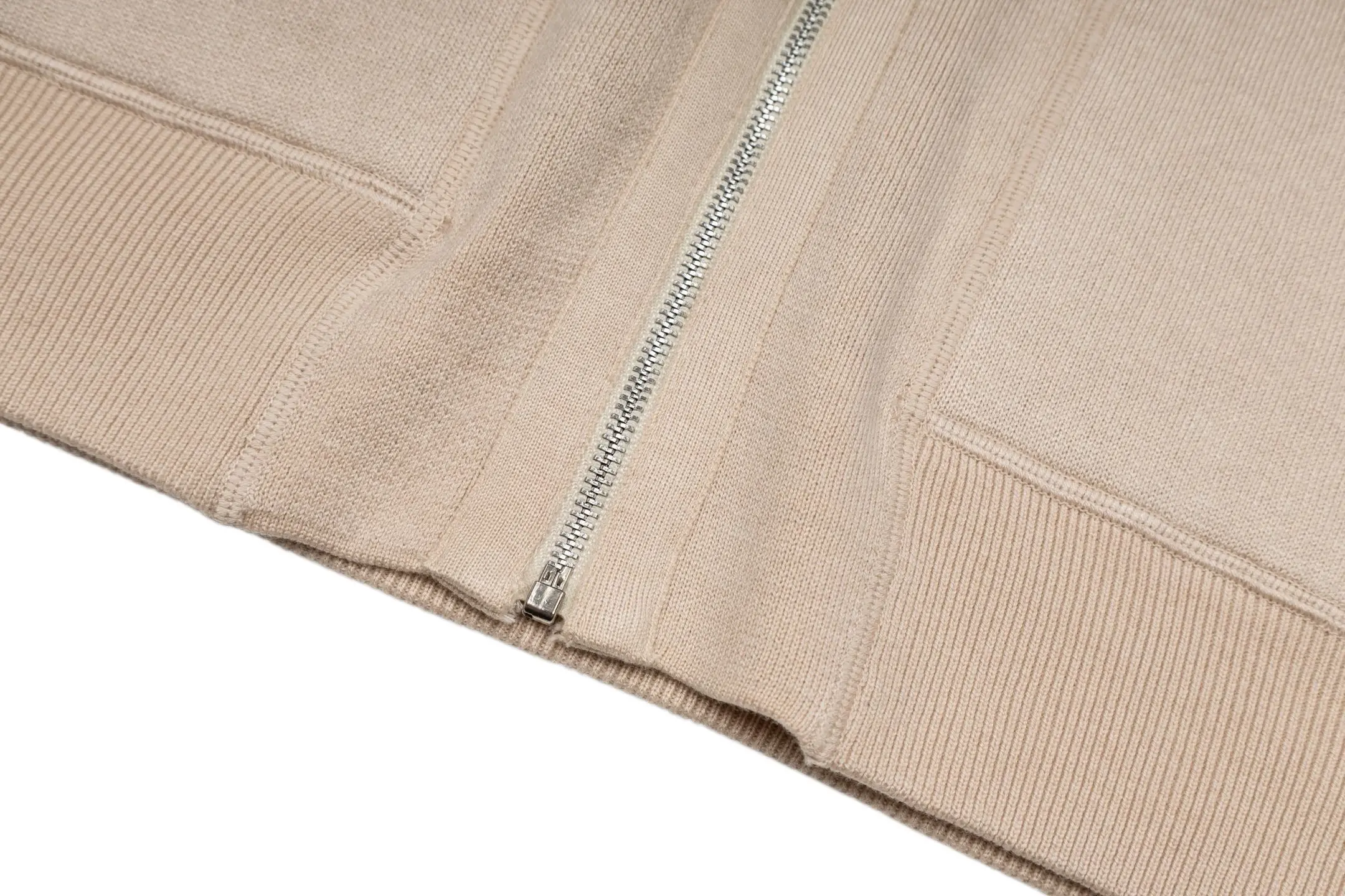 Reversible Jacquard Wool-Cashmere Hooded Jacket D41022341 — view 8