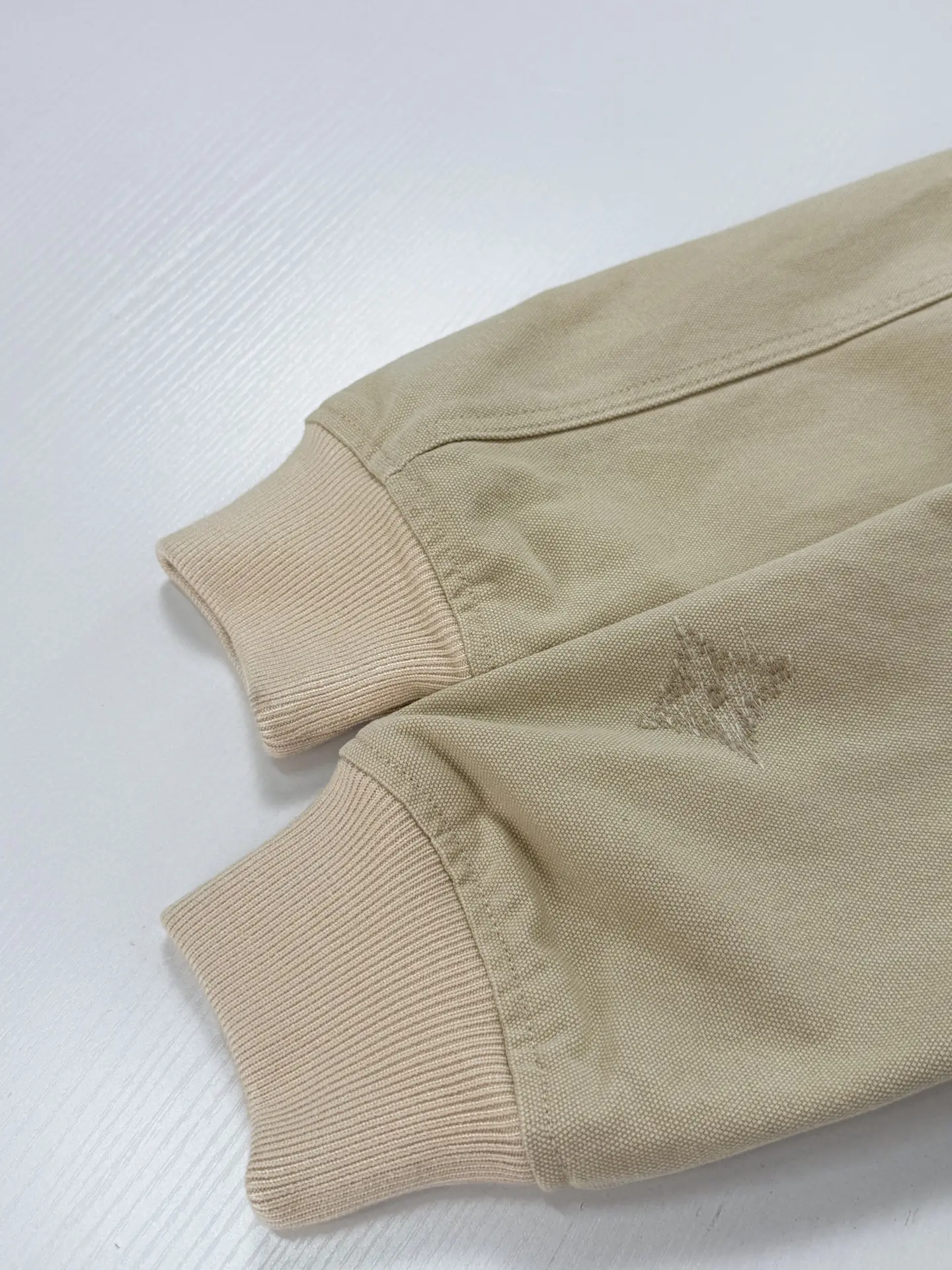 Embroidered Washed Canvas Hooded Jacket D42022022 — view 11