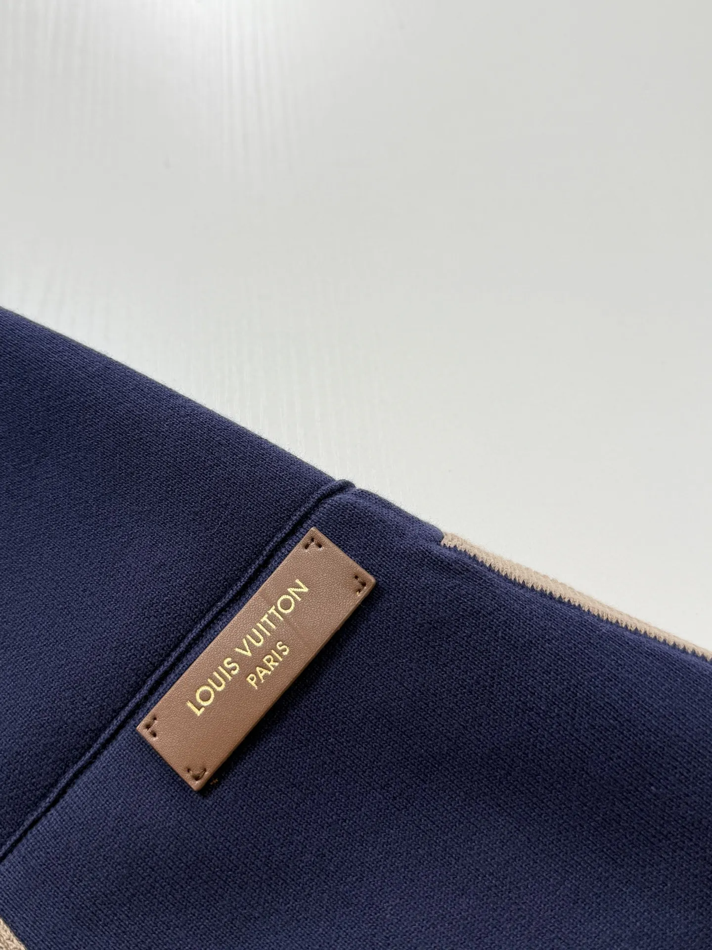 Contrast Ribbed Knit Zip-Up Jacket D42022030 — view 14
