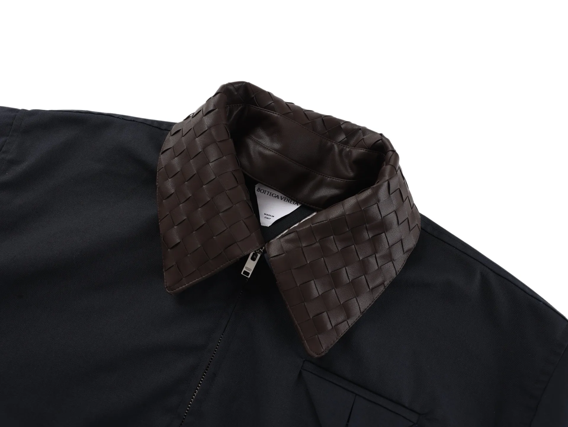 Intrecciato Leather Collar Zip-Up Jacket D43022403 — view 3
