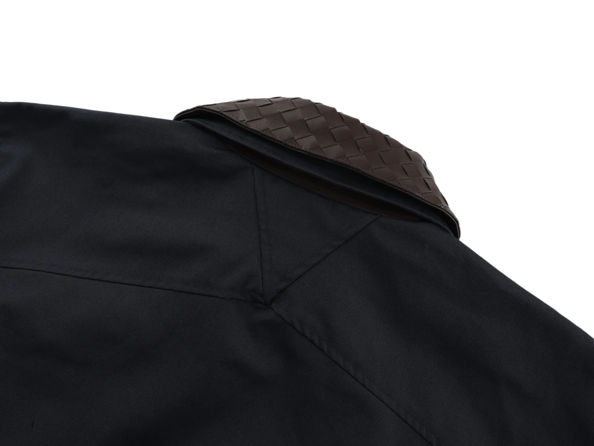 Intrecciato Leather Collar Zip-Up Jacket D43022403 — view 4