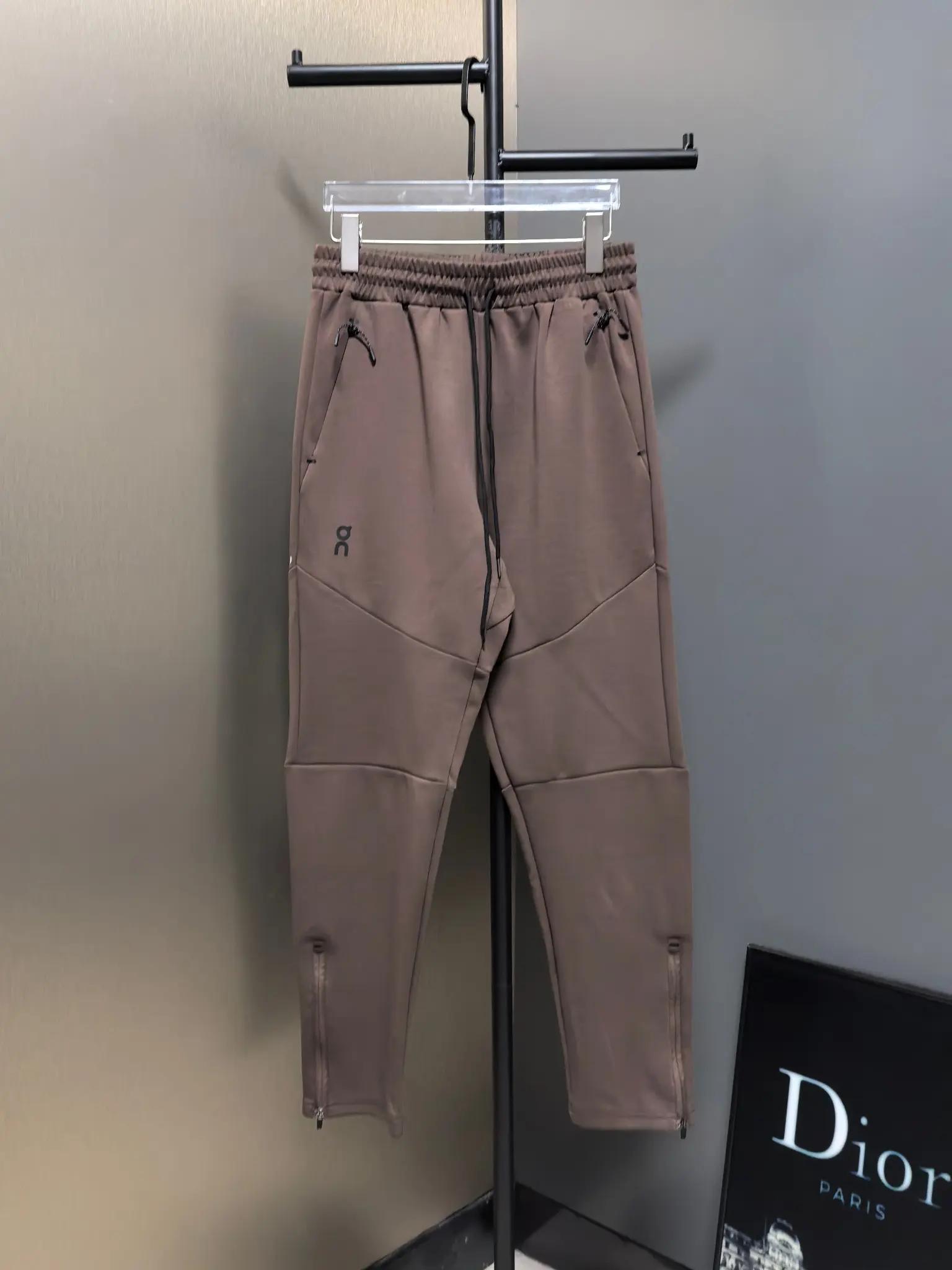 On Running All-Day Joggers Tracksuit Set D44022089 — view 8