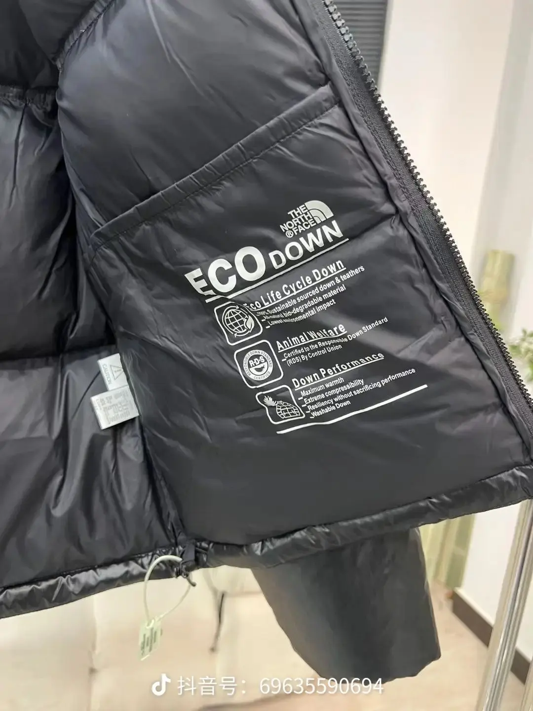 Cropped Down-Filled Puffer Jacket D45022288 — view 8