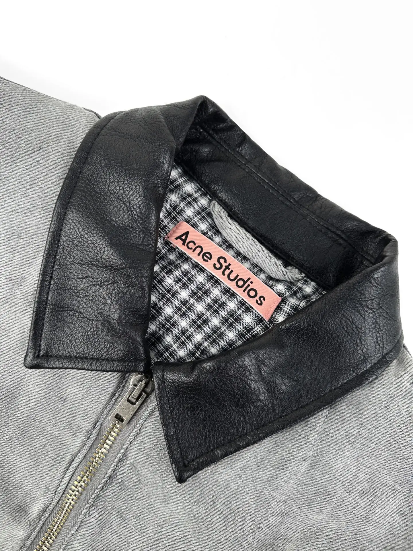 Leather-Trimmed Distressed Denim Work Jacket D50020518 — view 3