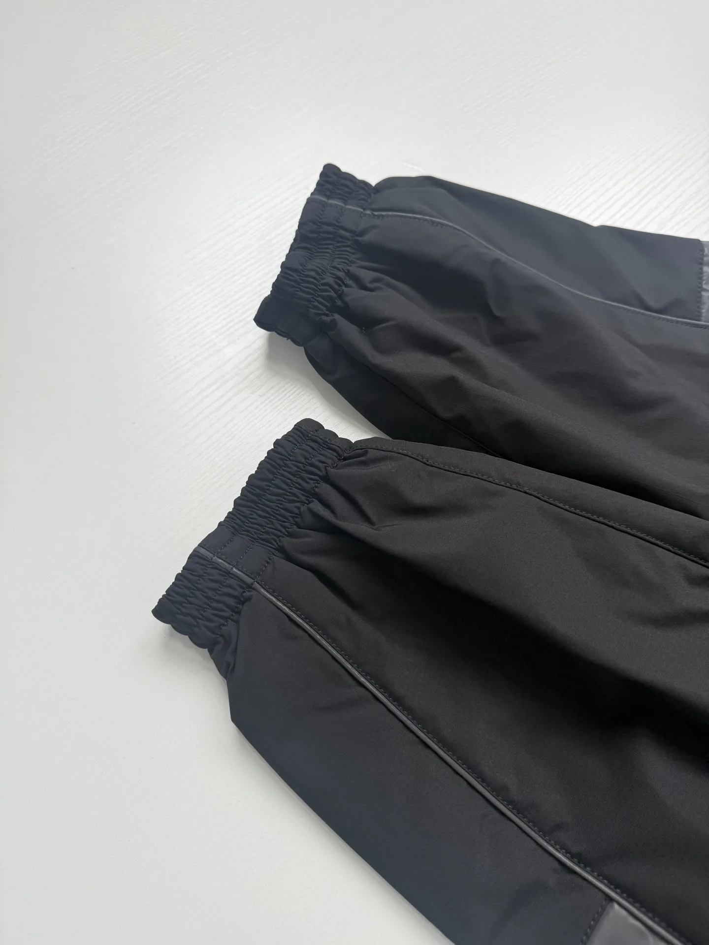 Reflective Logo Hooded Puffer Jacket D51021997 — view 15