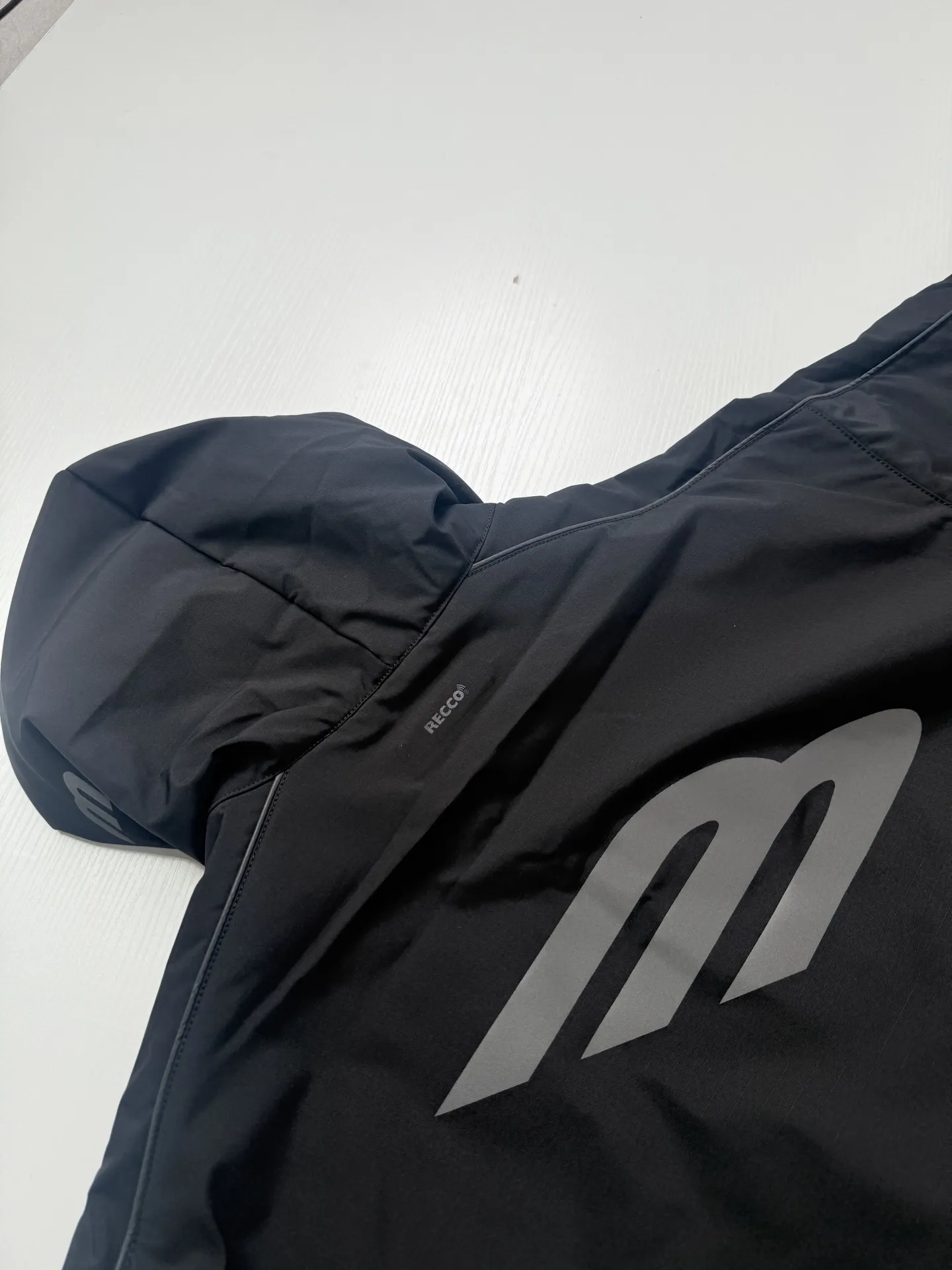 Reflective Logo Hooded Puffer Jacket D51021997 — view 18