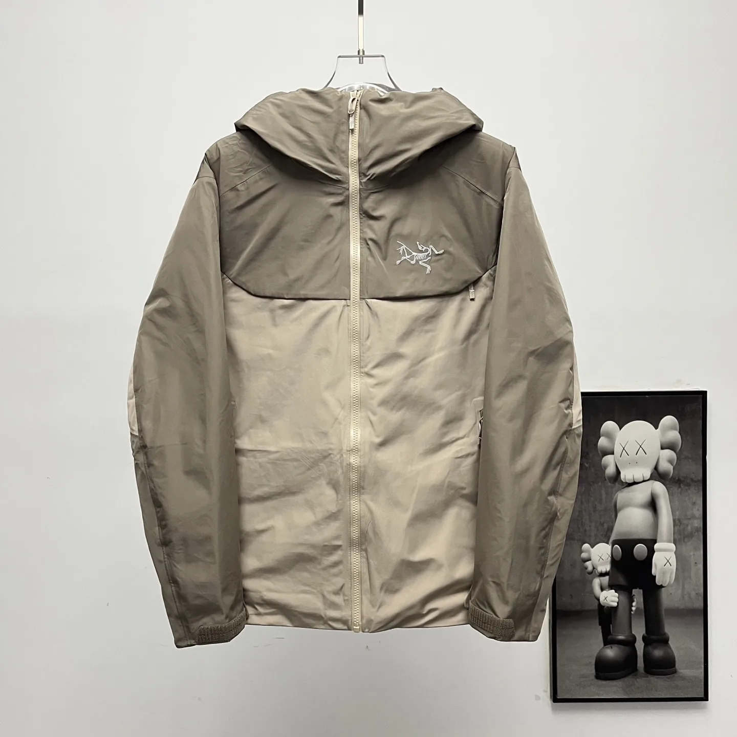 Macai Hooded Down-Filled Ski Jacket D51020324