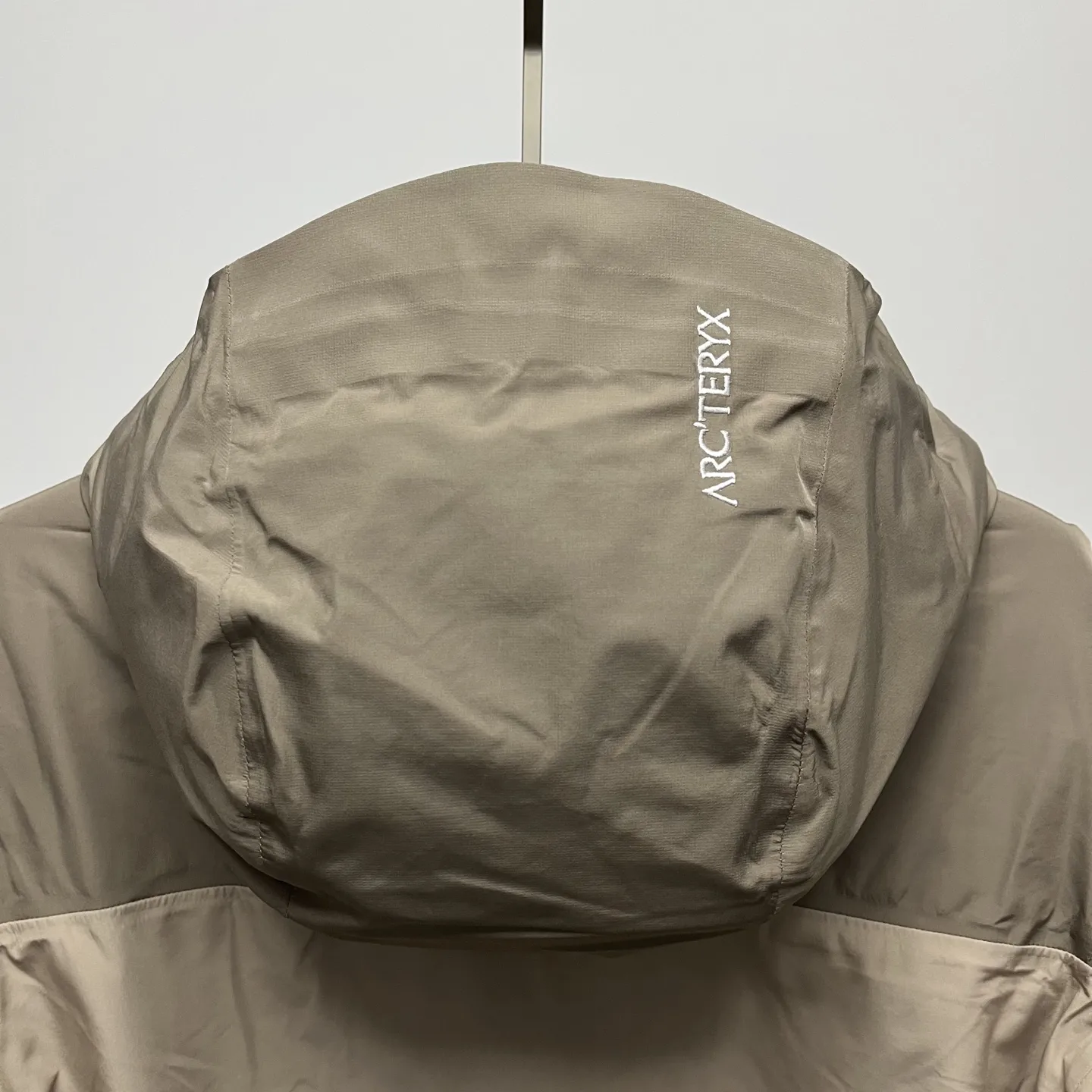 Macai Hooded Down-Filled Ski Jacket D51020324 — view 8
