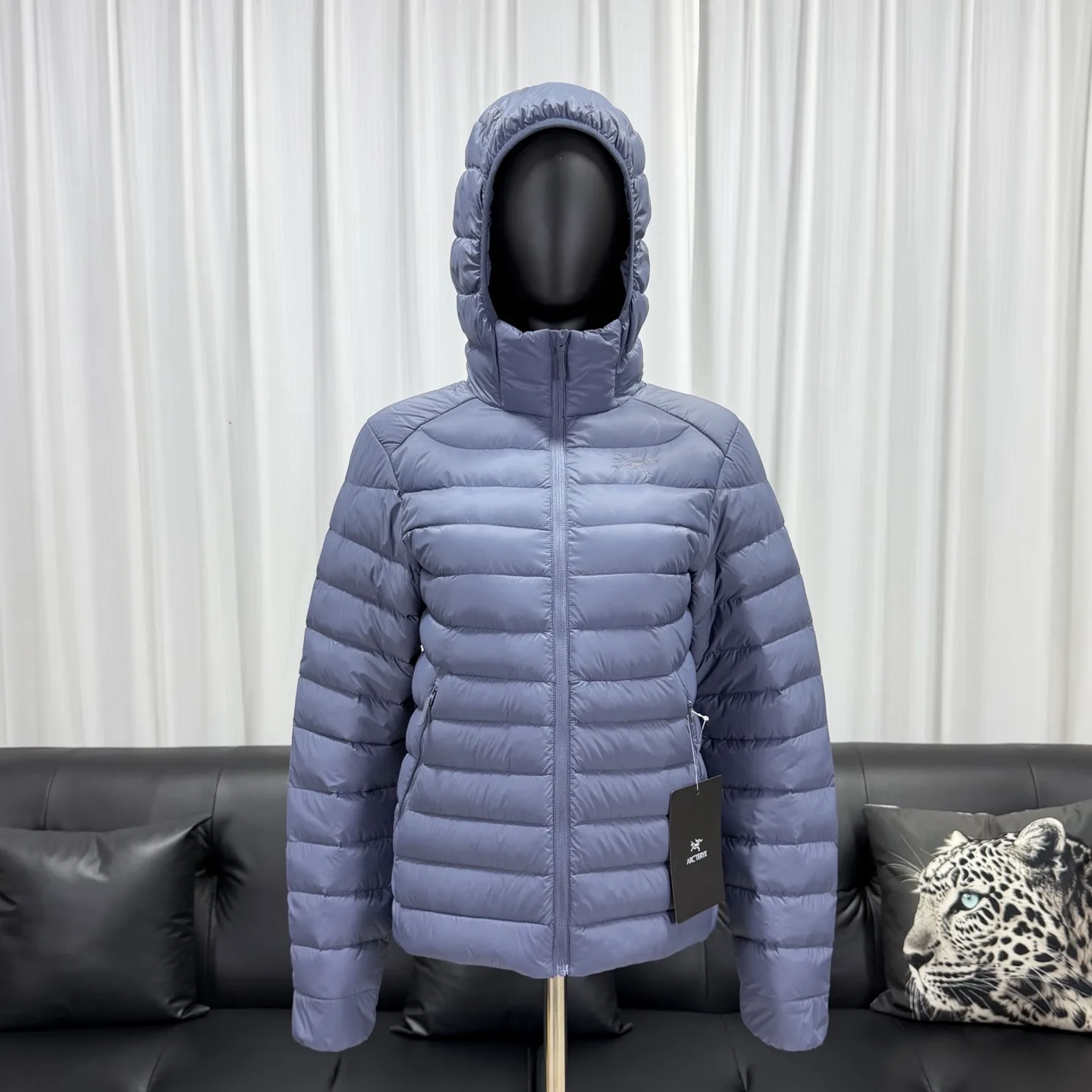 Cerium Hooded Down Puffer Jacket D53020328