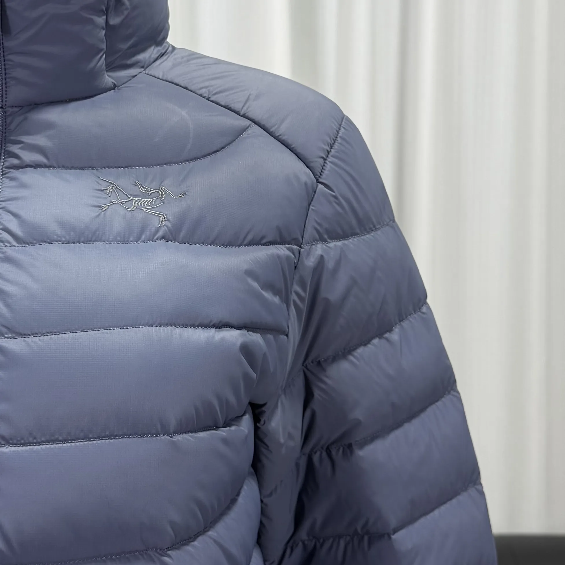 Cerium Hooded Down Puffer Jacket D53020328 — view 4