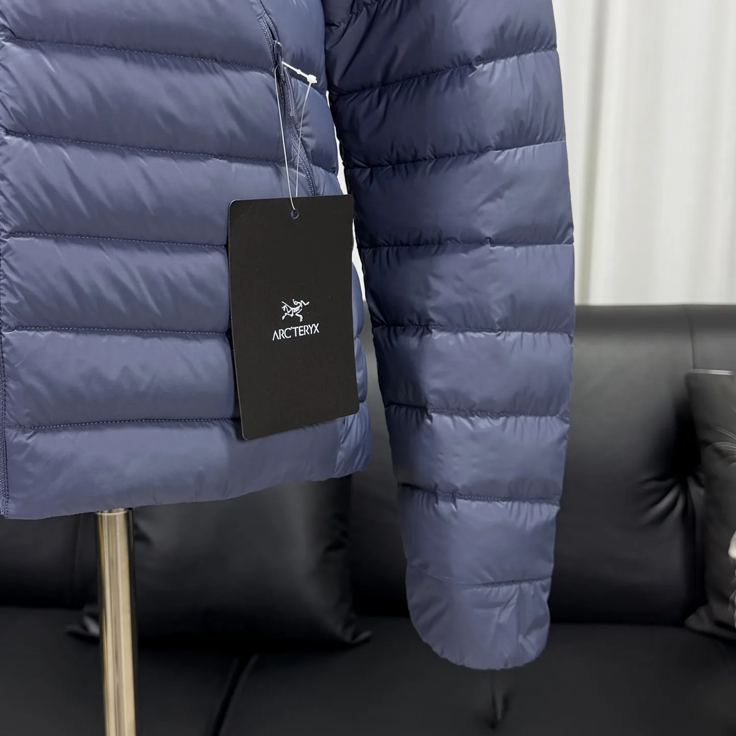 Cerium Hooded Down Puffer Jacket D53020328 — view 6