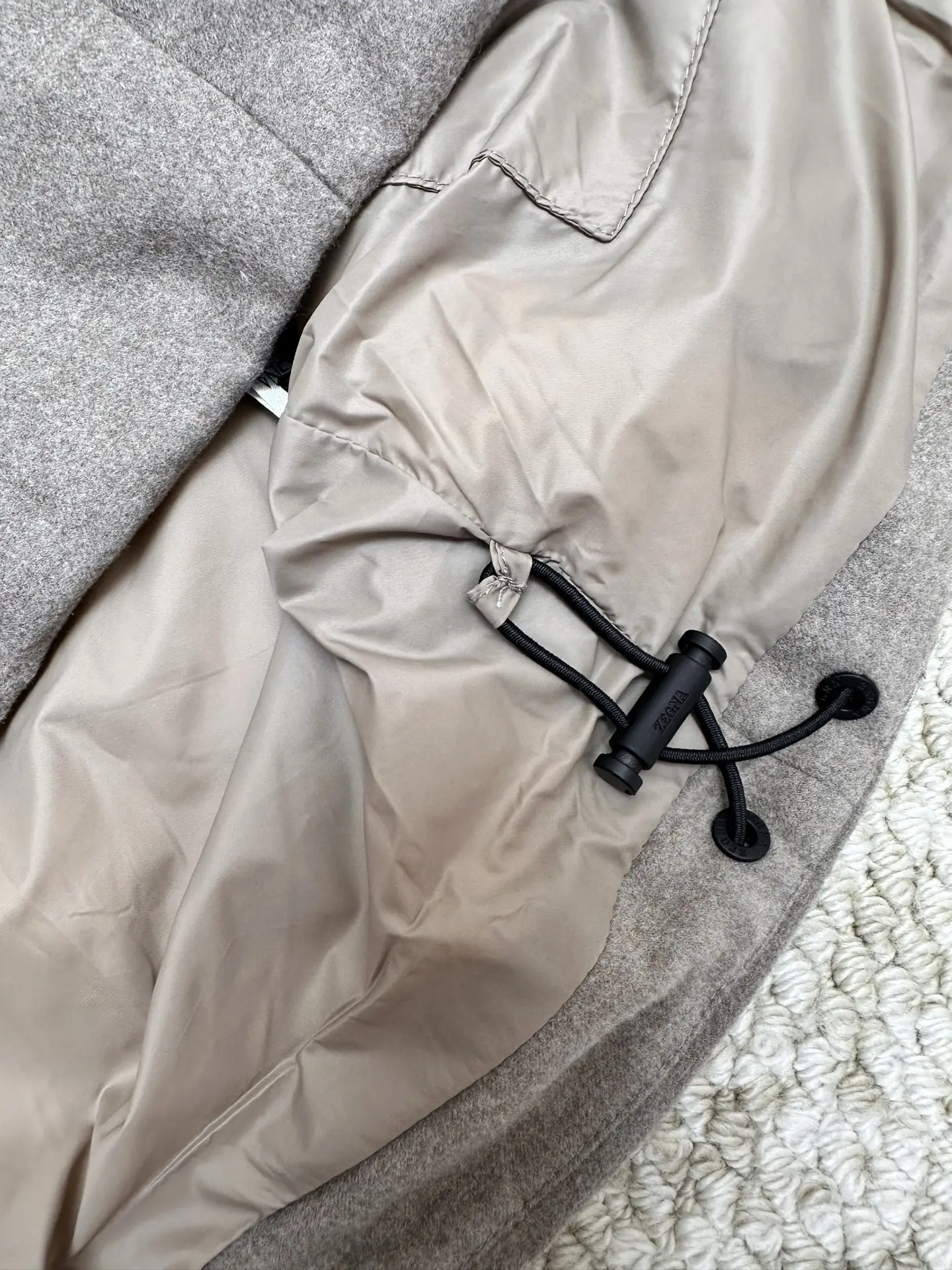 Mixed-Media Down-Filled Puffer Jacket D54020398 — view 6