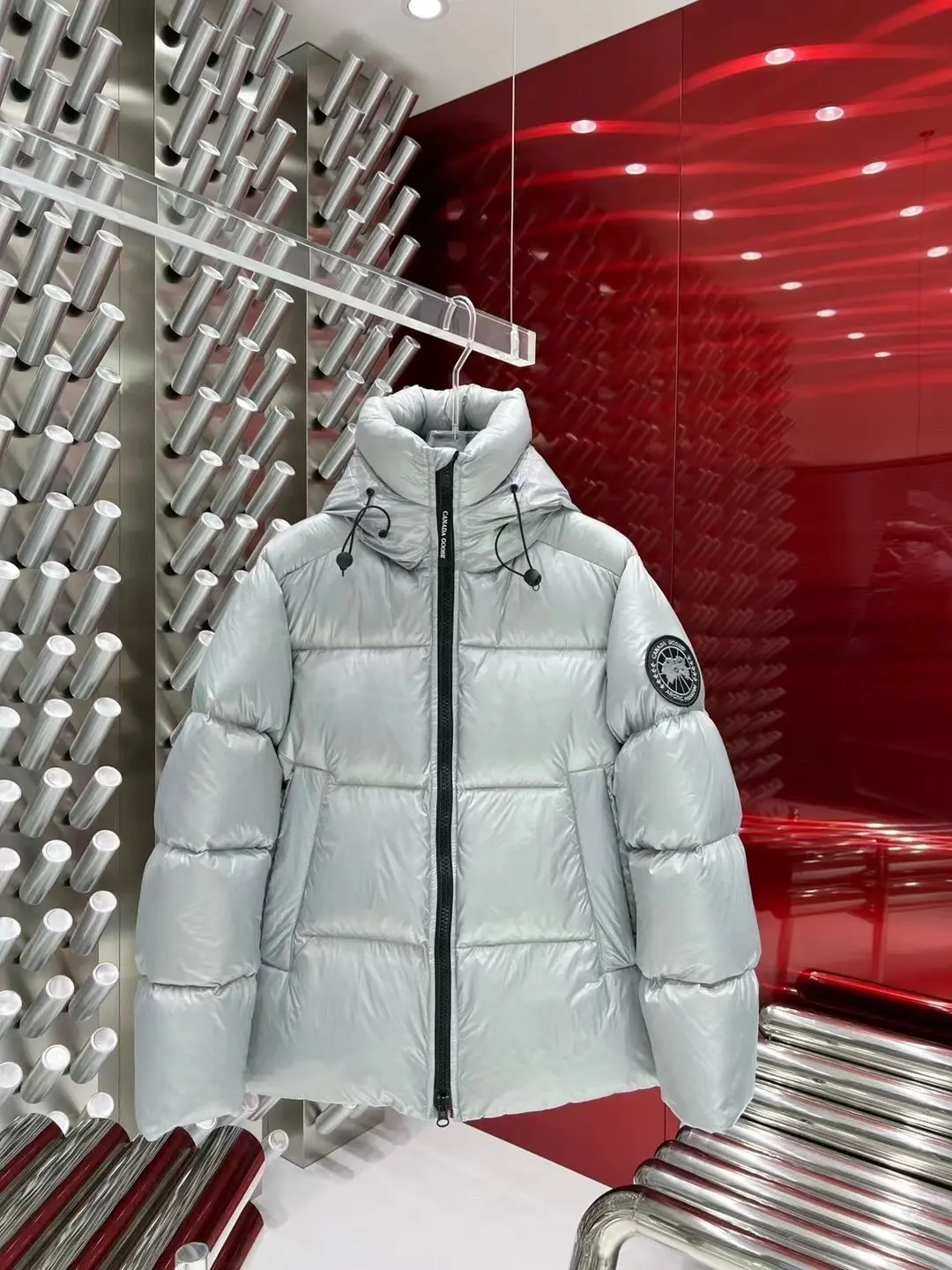 Crofton Hooded Down Puffer Jacket D54022255