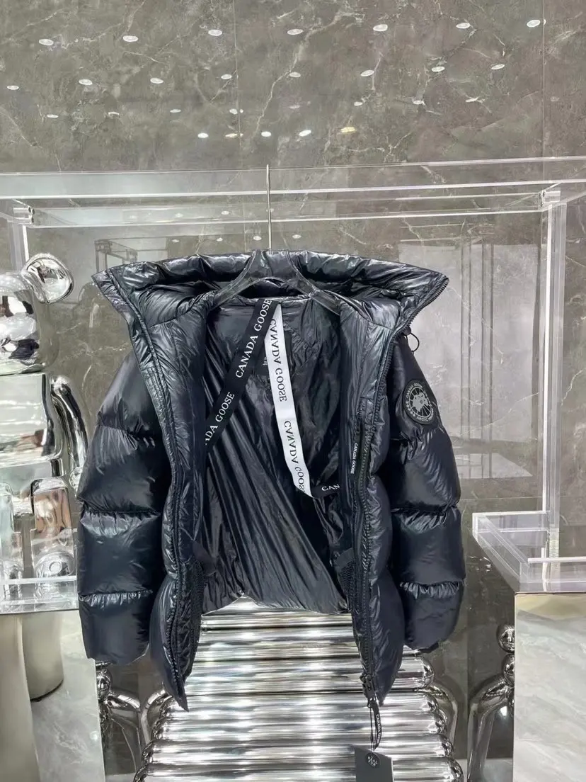 Crofton Black Label Hooded Puffer Jacket D54022256 — view 9