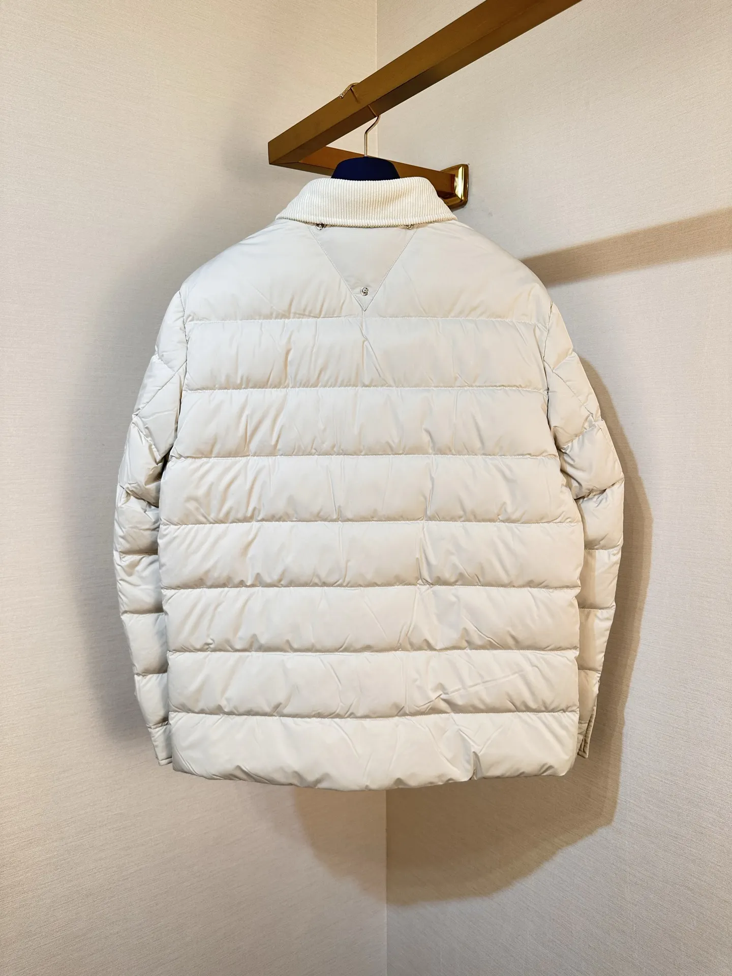 Logo-Patch Quilted Down Jacket with Corduroy Collar D56020508 — view 2