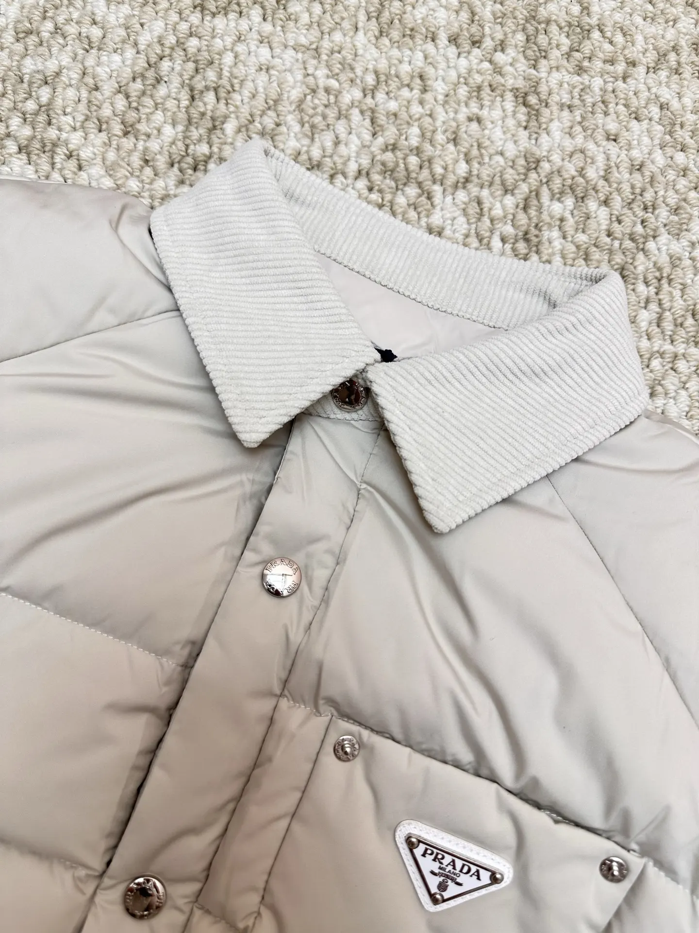Logo-Patch Quilted Down Jacket with Corduroy Collar D56020508 — view 3