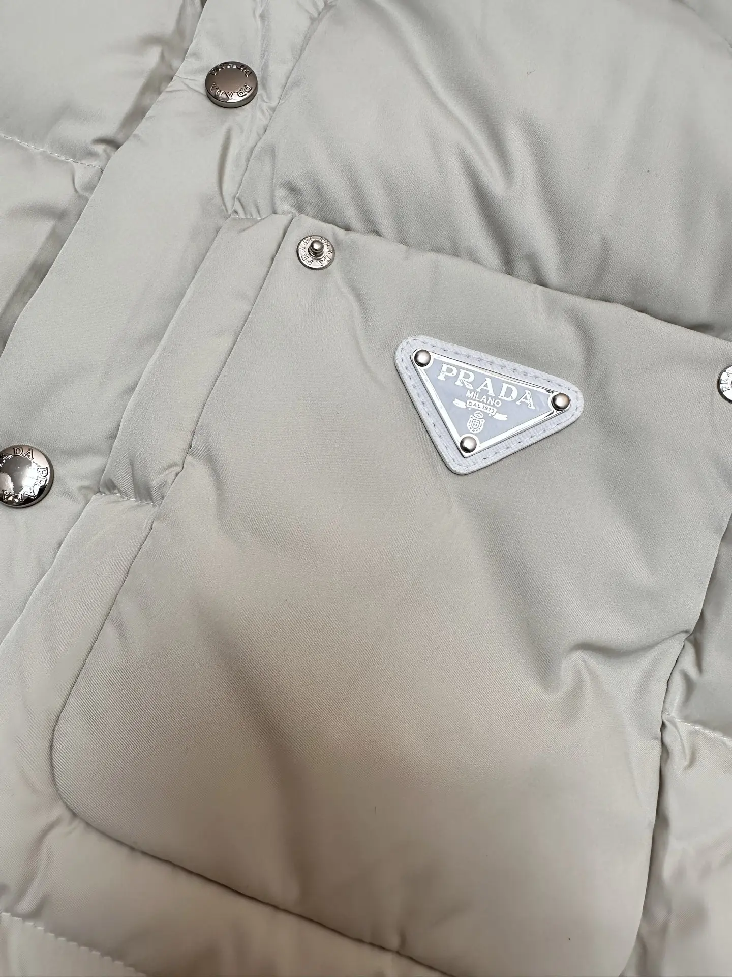 Logo-Patch Quilted Down Jacket with Corduroy Collar D56020508 — view 5