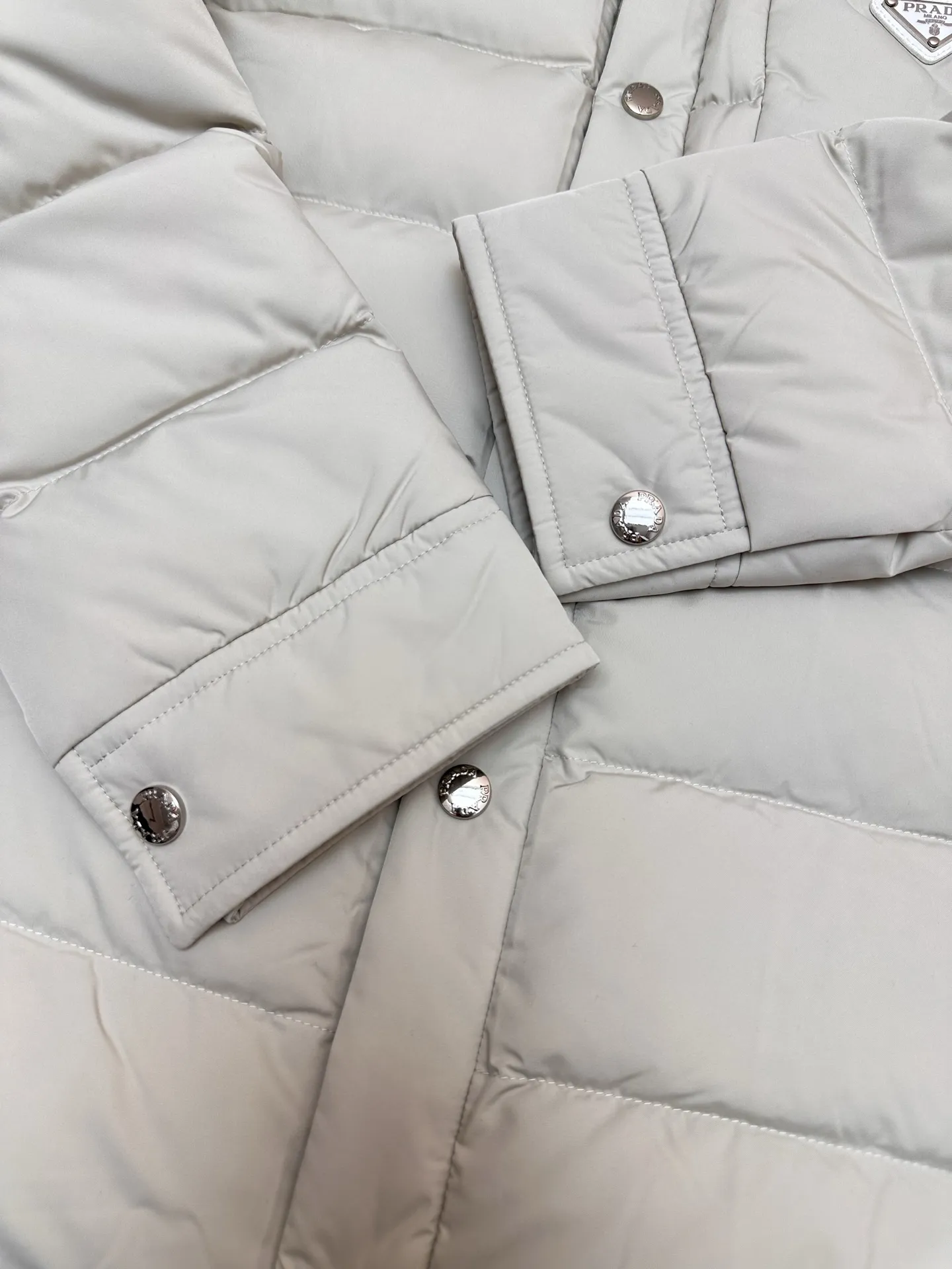 Logo-Patch Quilted Down Jacket with Corduroy Collar D56020508 — view 6