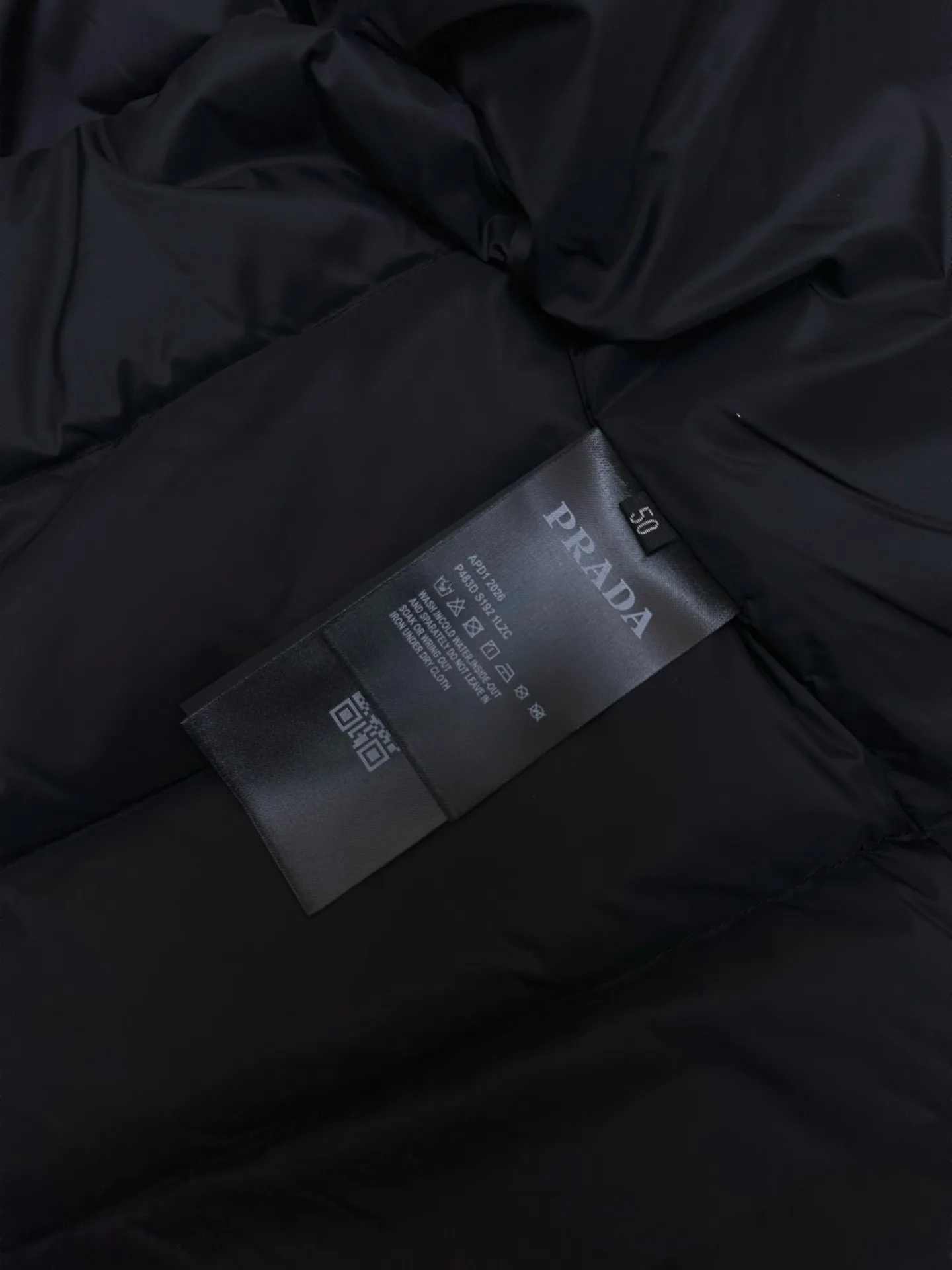 Logo-Patch Quilted Down Jacket with Ribbed Collar D56020507 — view 7