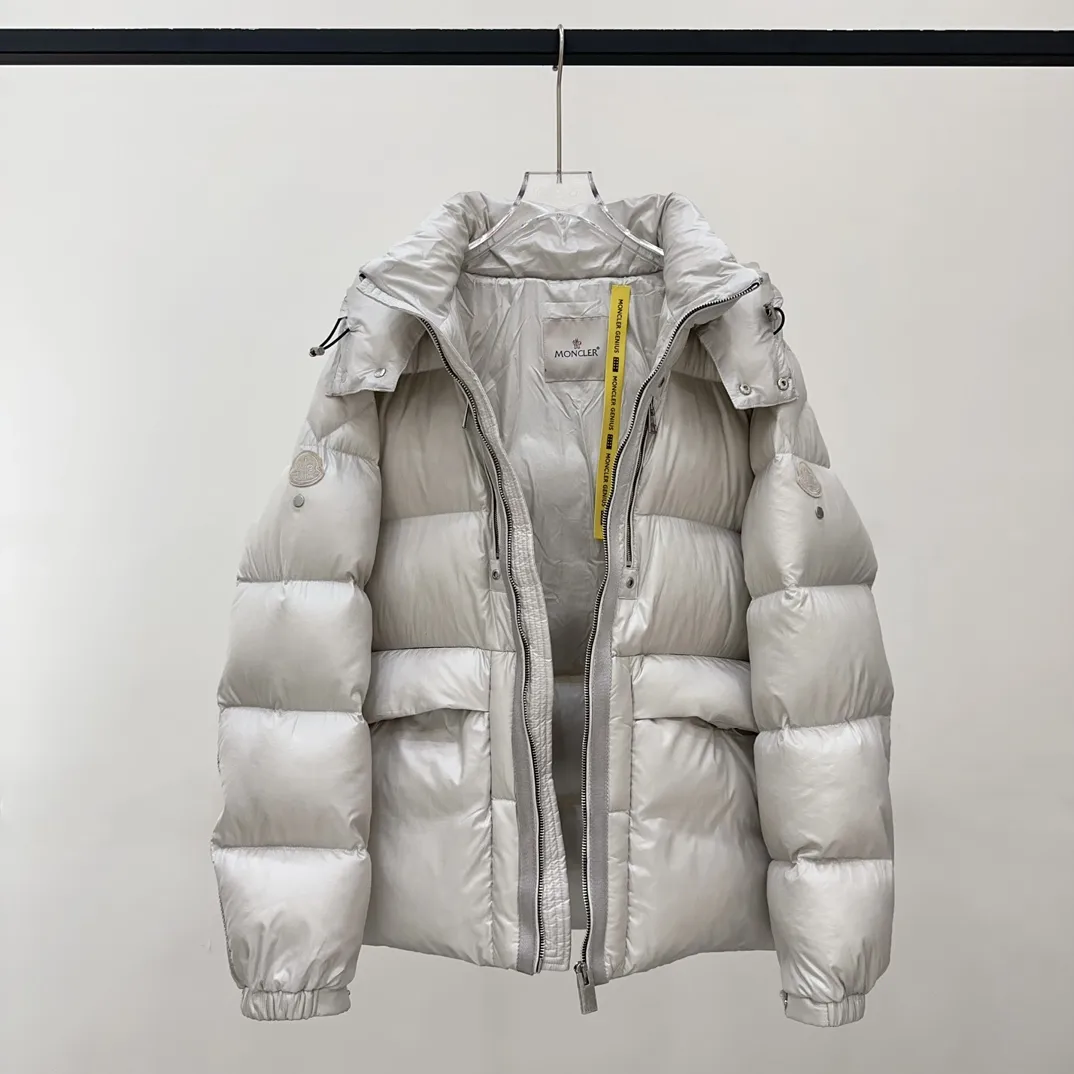 Moncler x 1017 ALYX 9SM Williams Down Jacket D56020255 — view 5